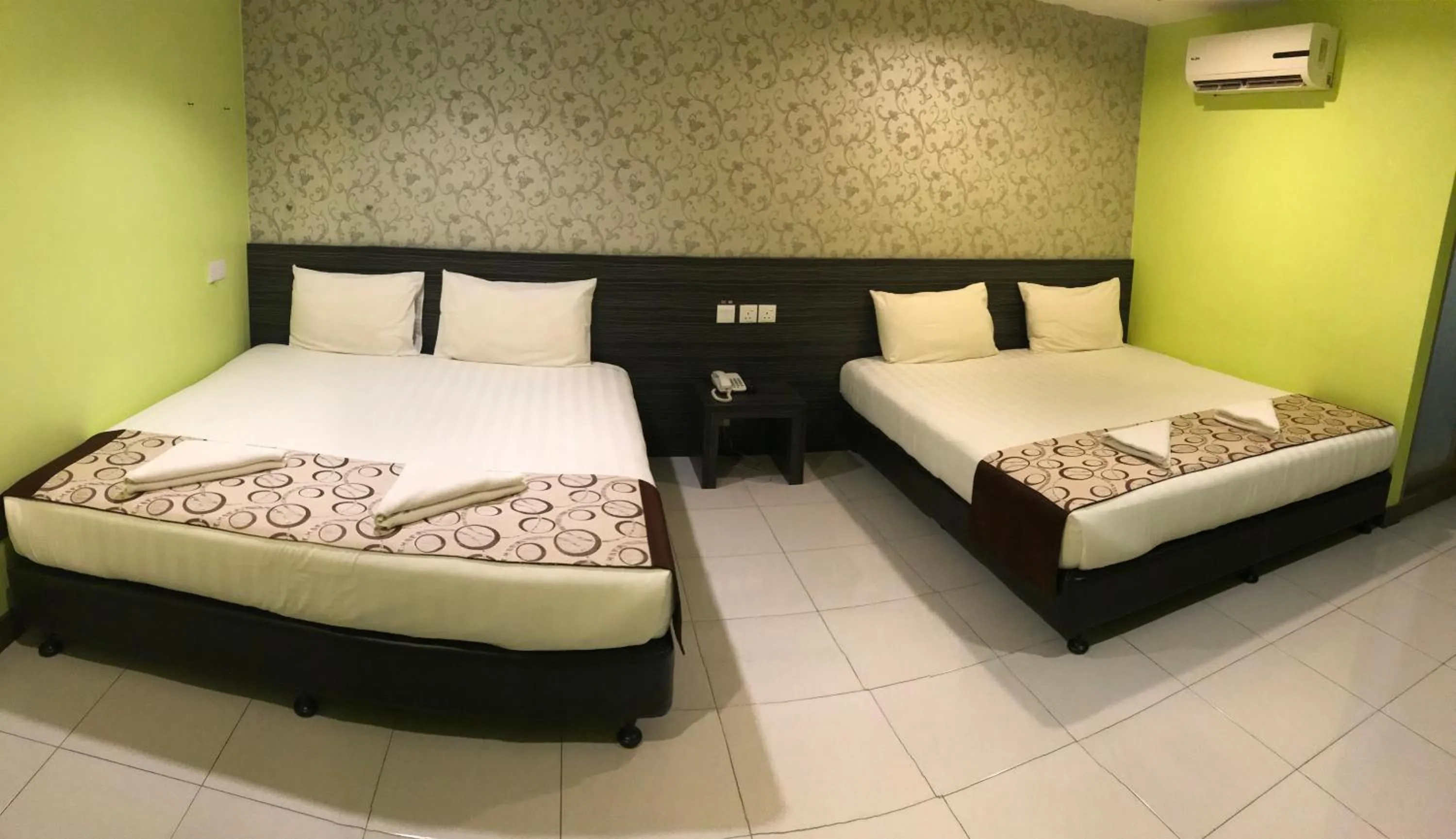 Superior King Room in SARIKEI GARDEN HOTEL