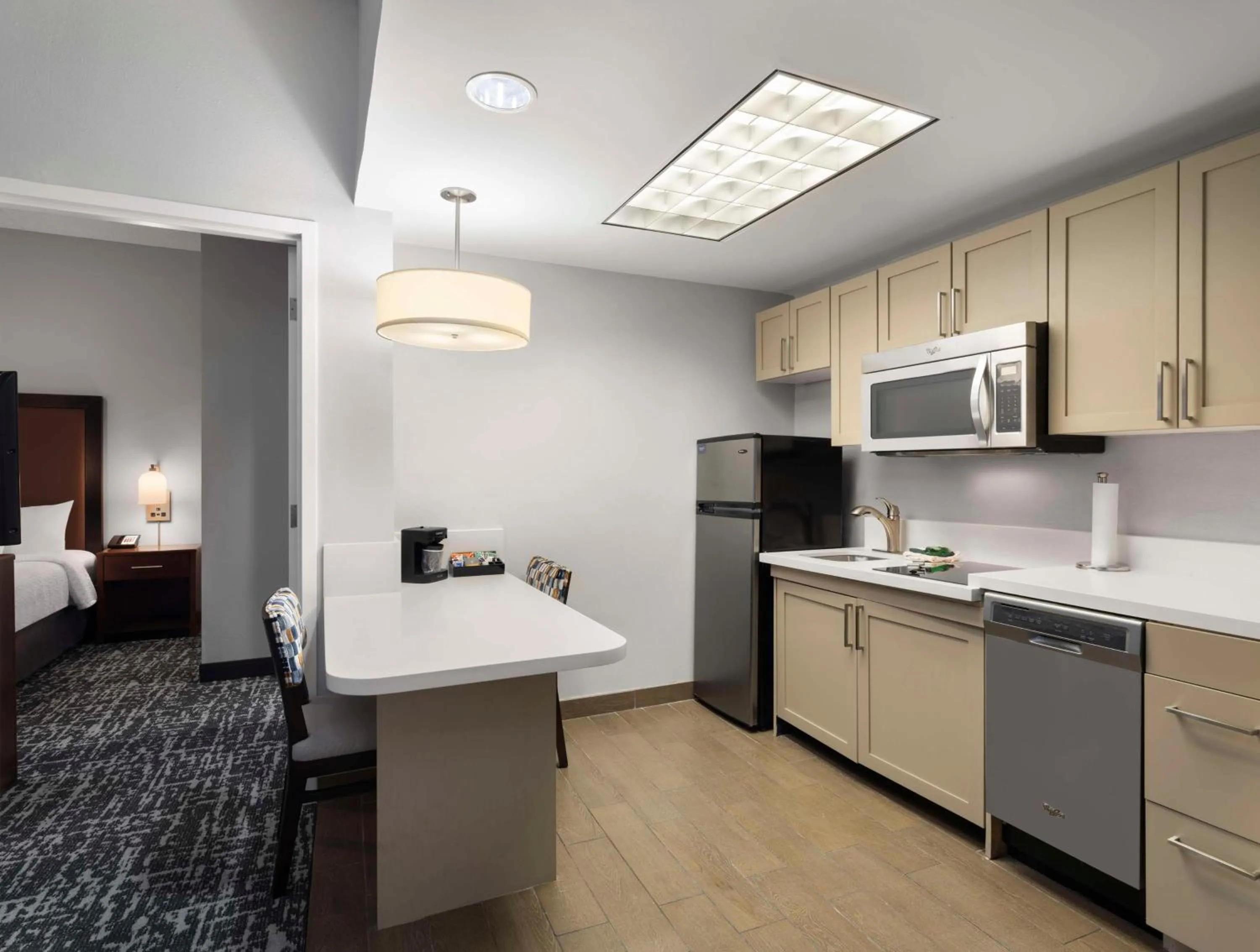 Kitchen or kitchenette in Homewood Suites Columbus - Airport