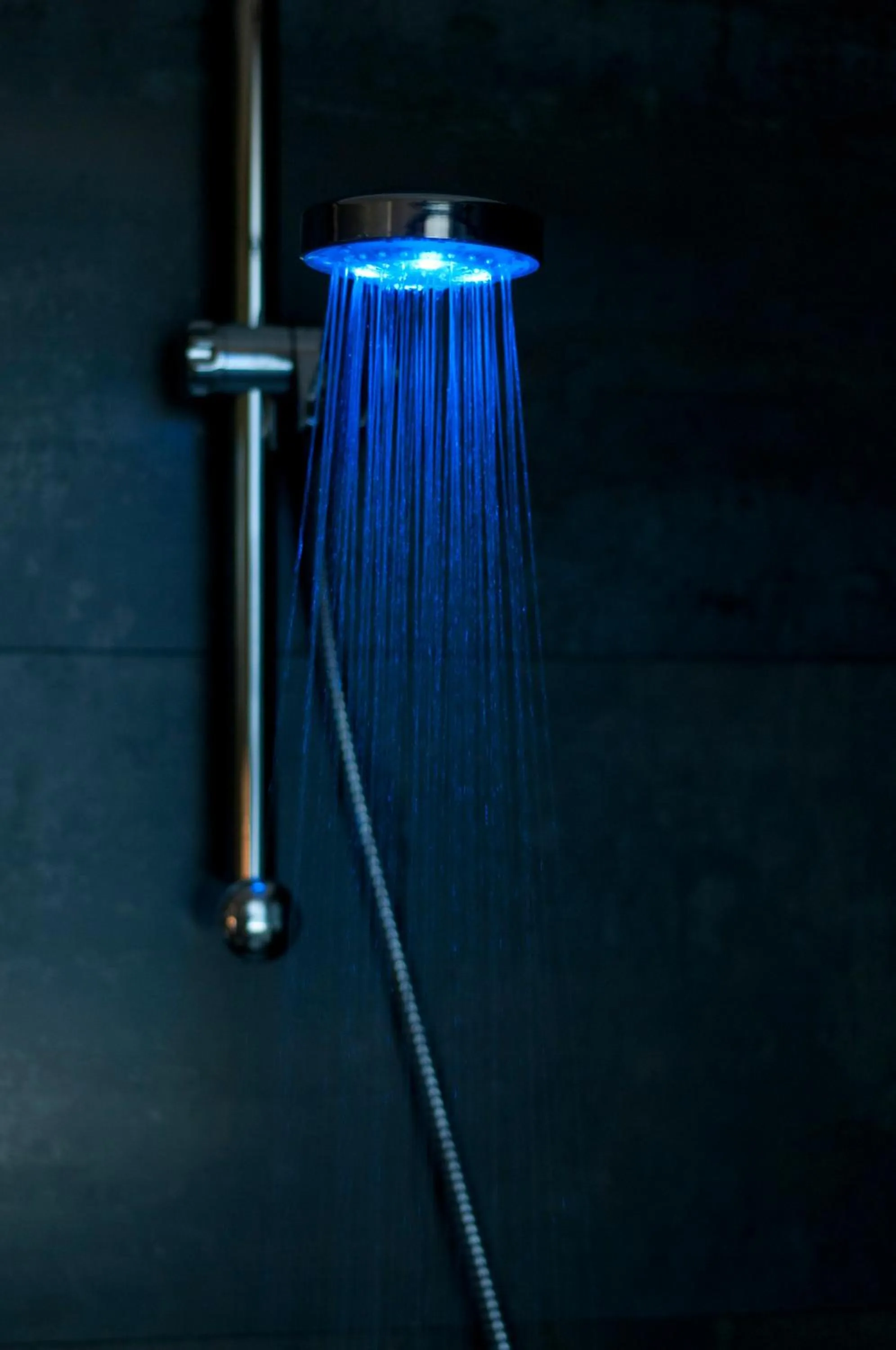 Shower in Queen Hotel