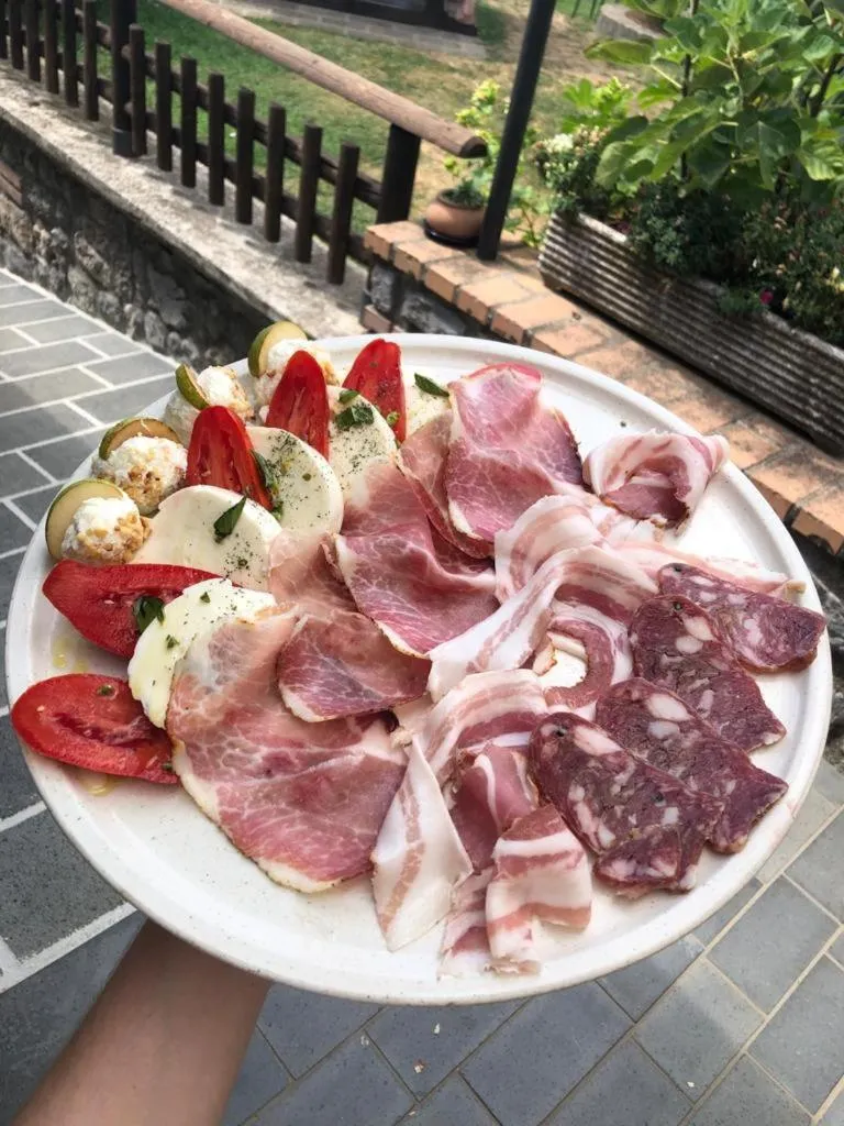 Restaurant/places to eat in Agriturismo La Baita