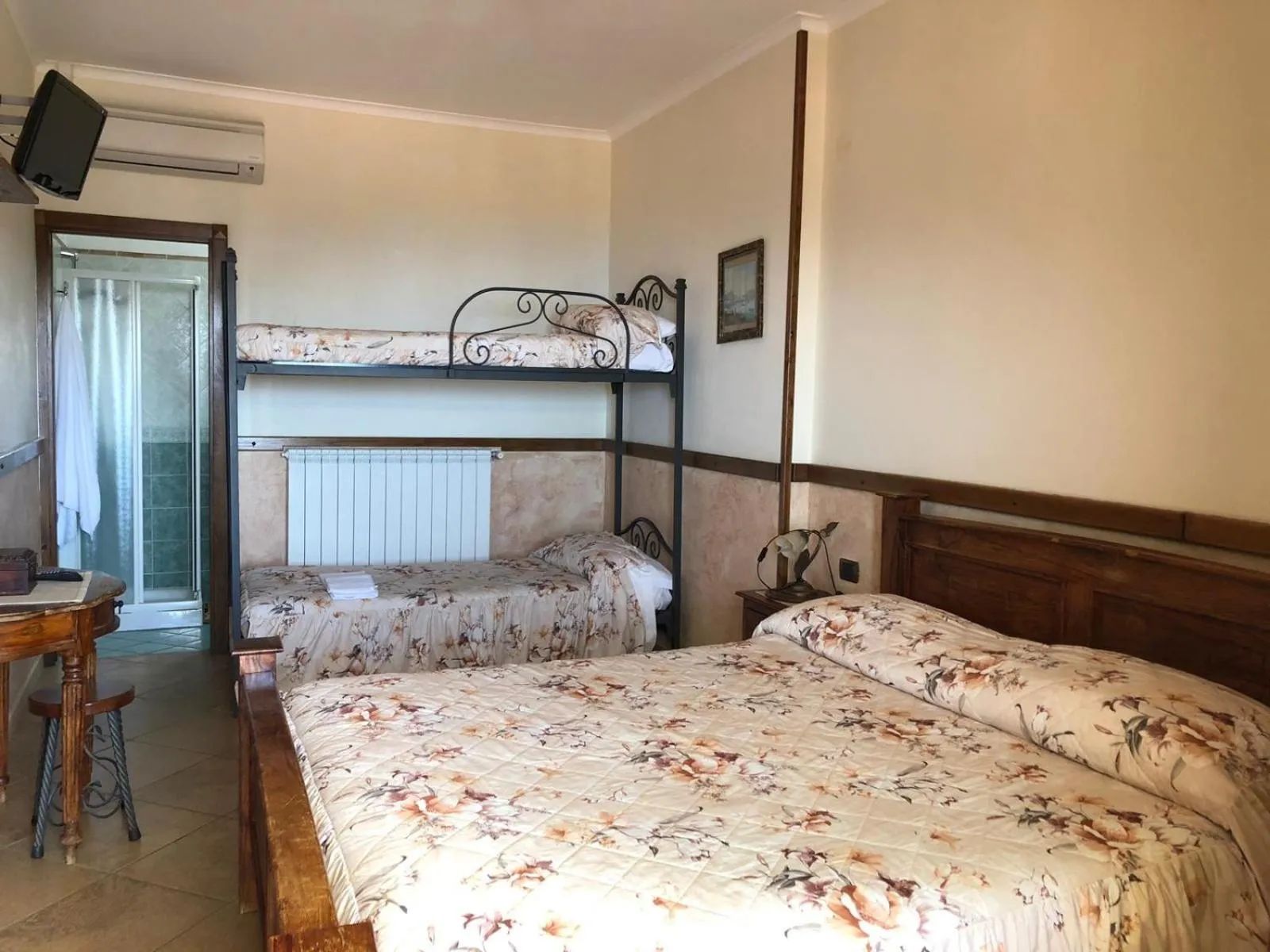 Photo of the whole room, Bed in Agriturismo La Baita