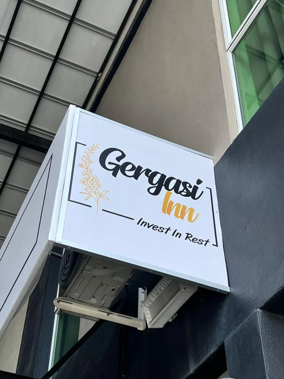 Property building in Gergasi Inn