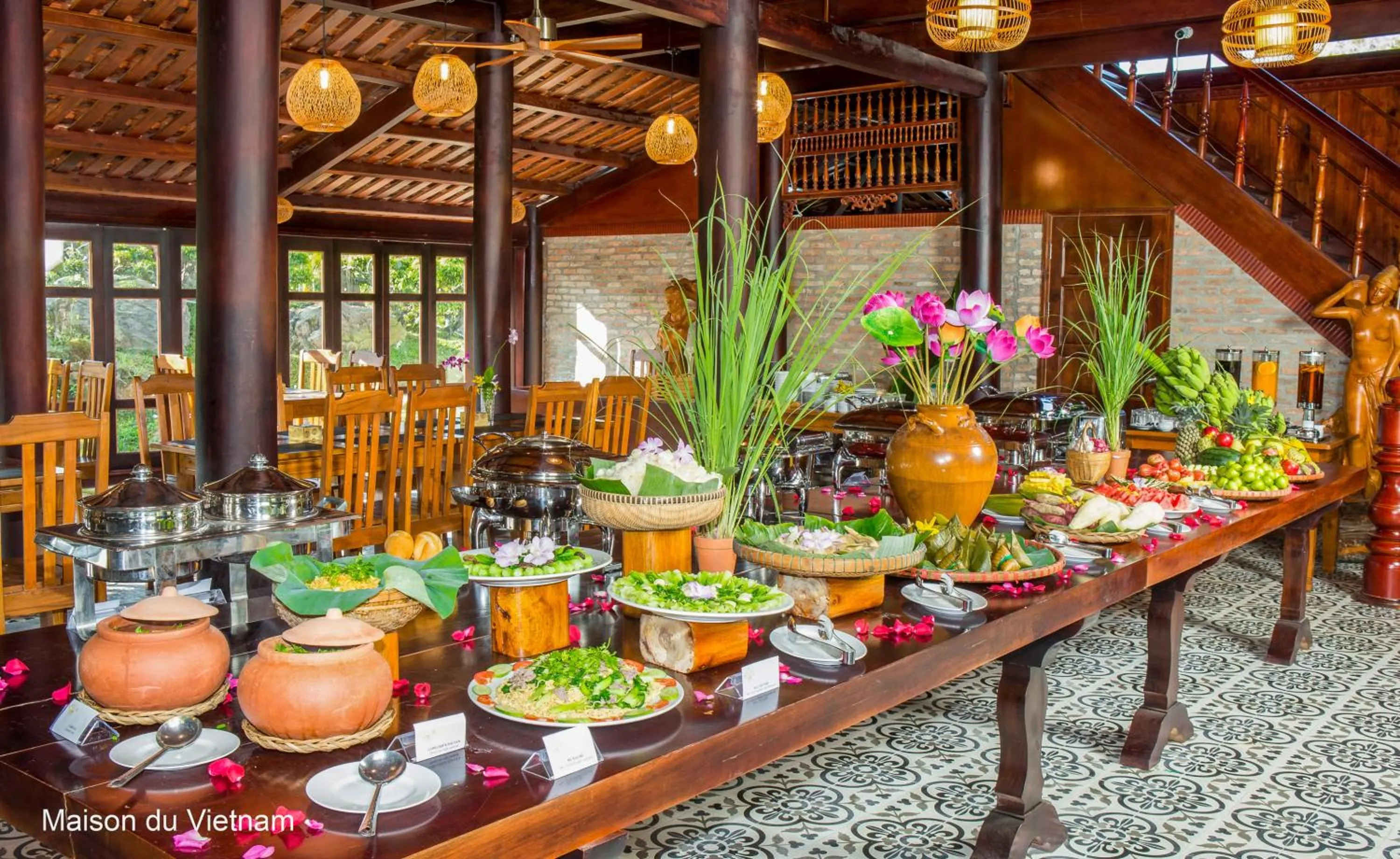Breakfast in Maison Du VietNam Resort & Spa
