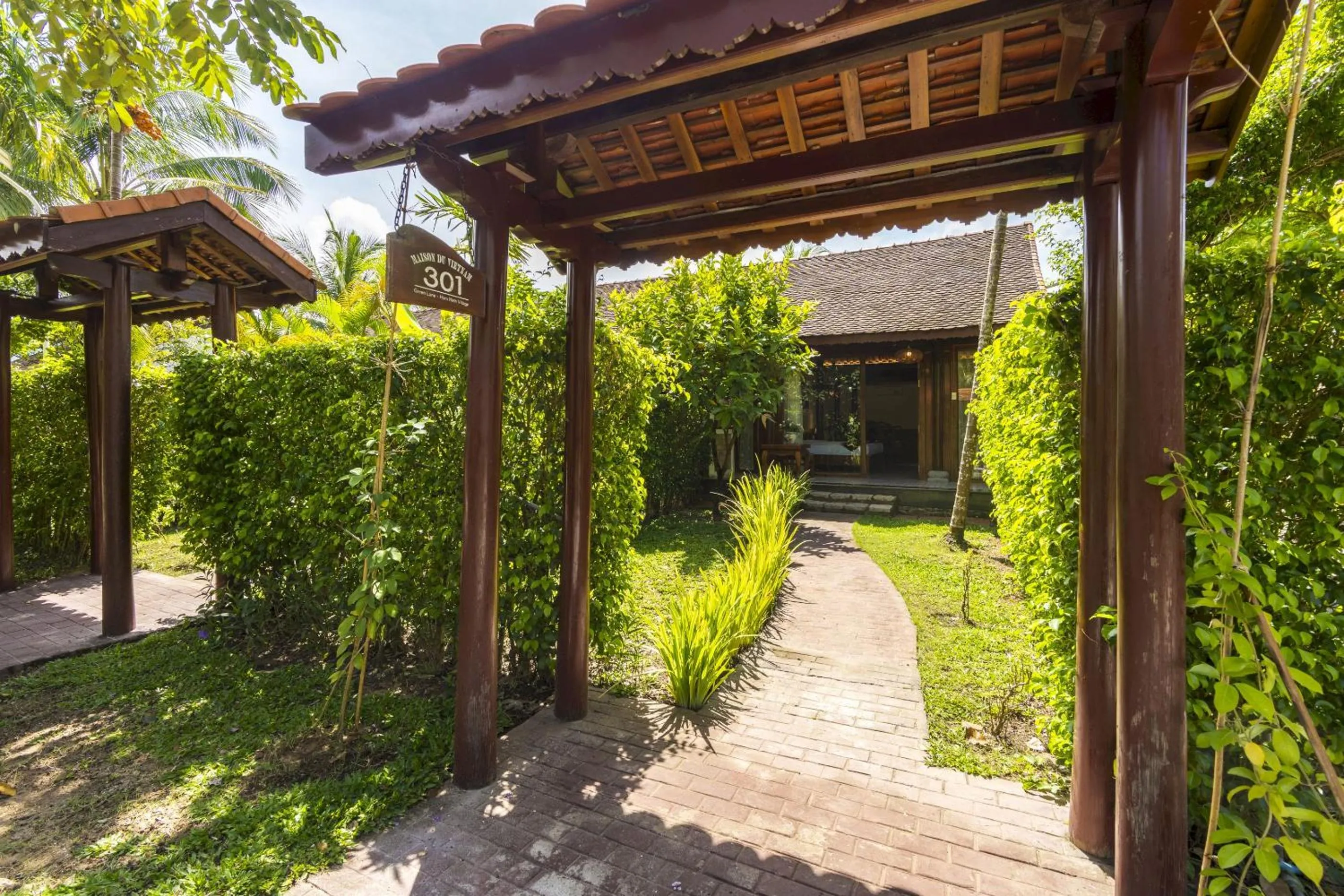 Garden in Maison Du VietNam Resort & Spa