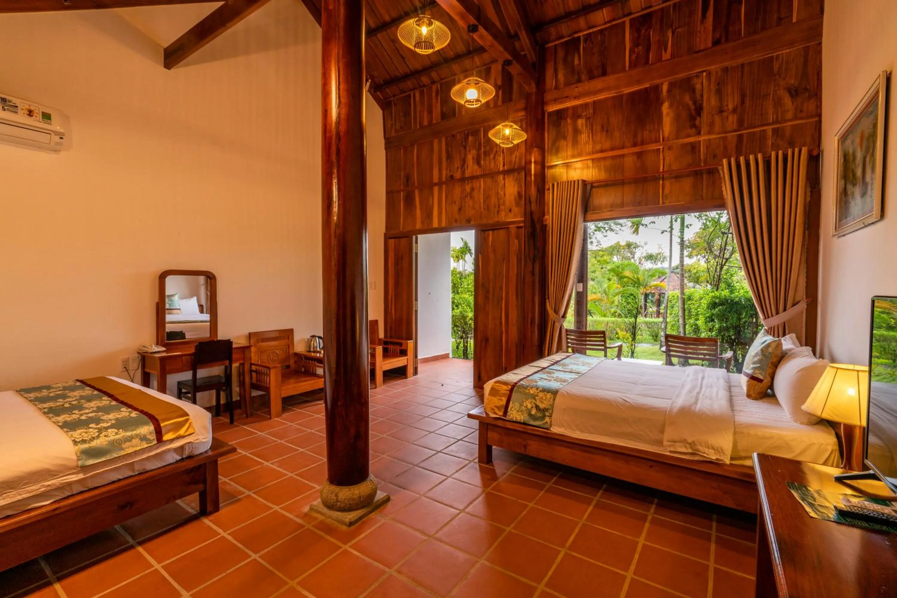 Bedroom, Bed in Maison Du VietNam Resort & Spa