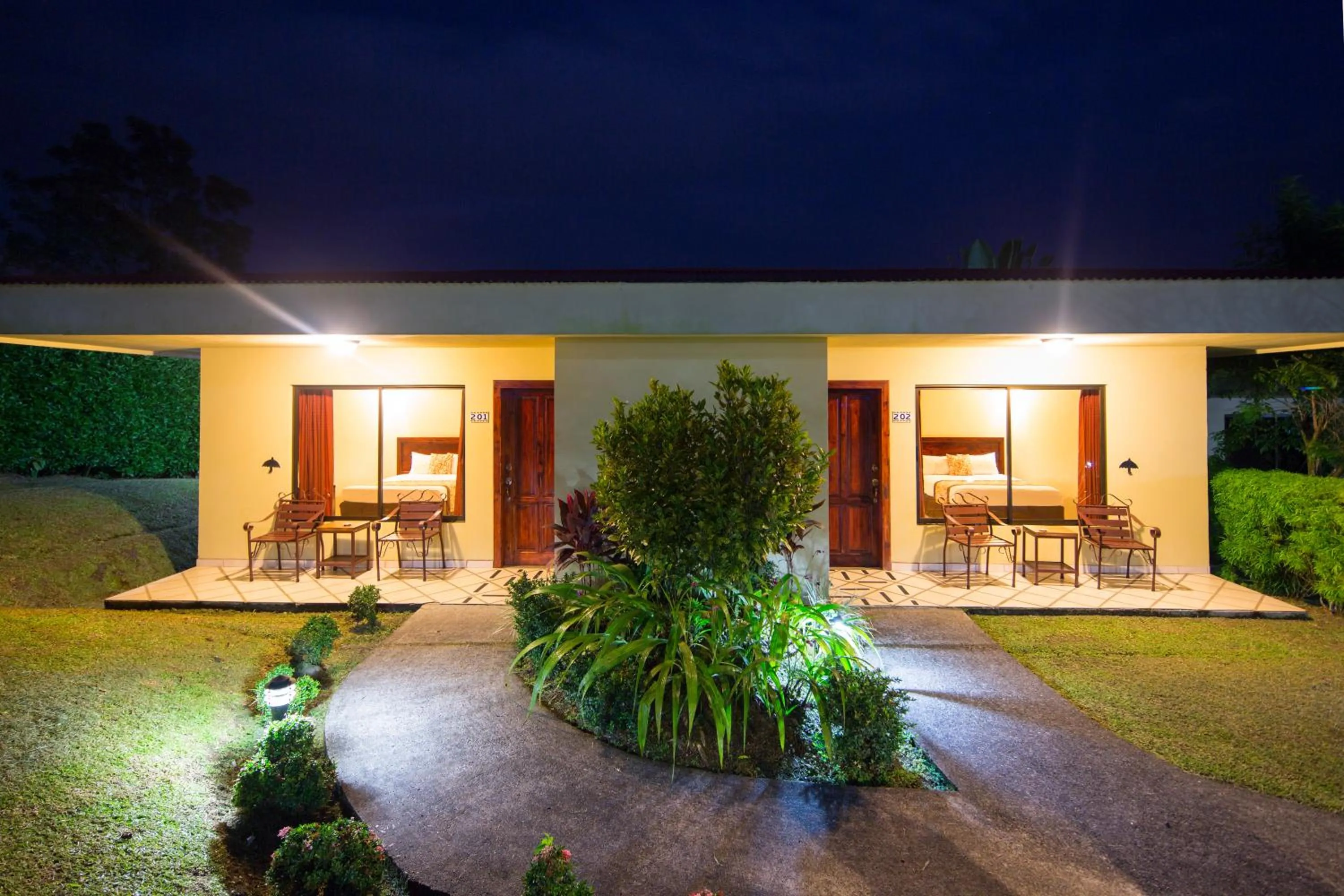 Property building in Arenal Volcano Inn