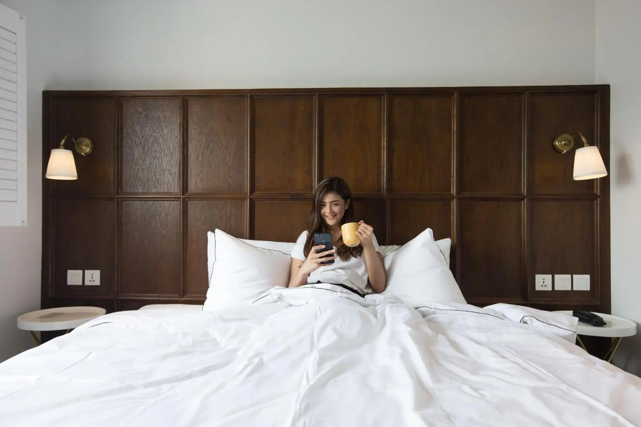 People, Bed in Hotel Kampi Tunjungan - Surabaya