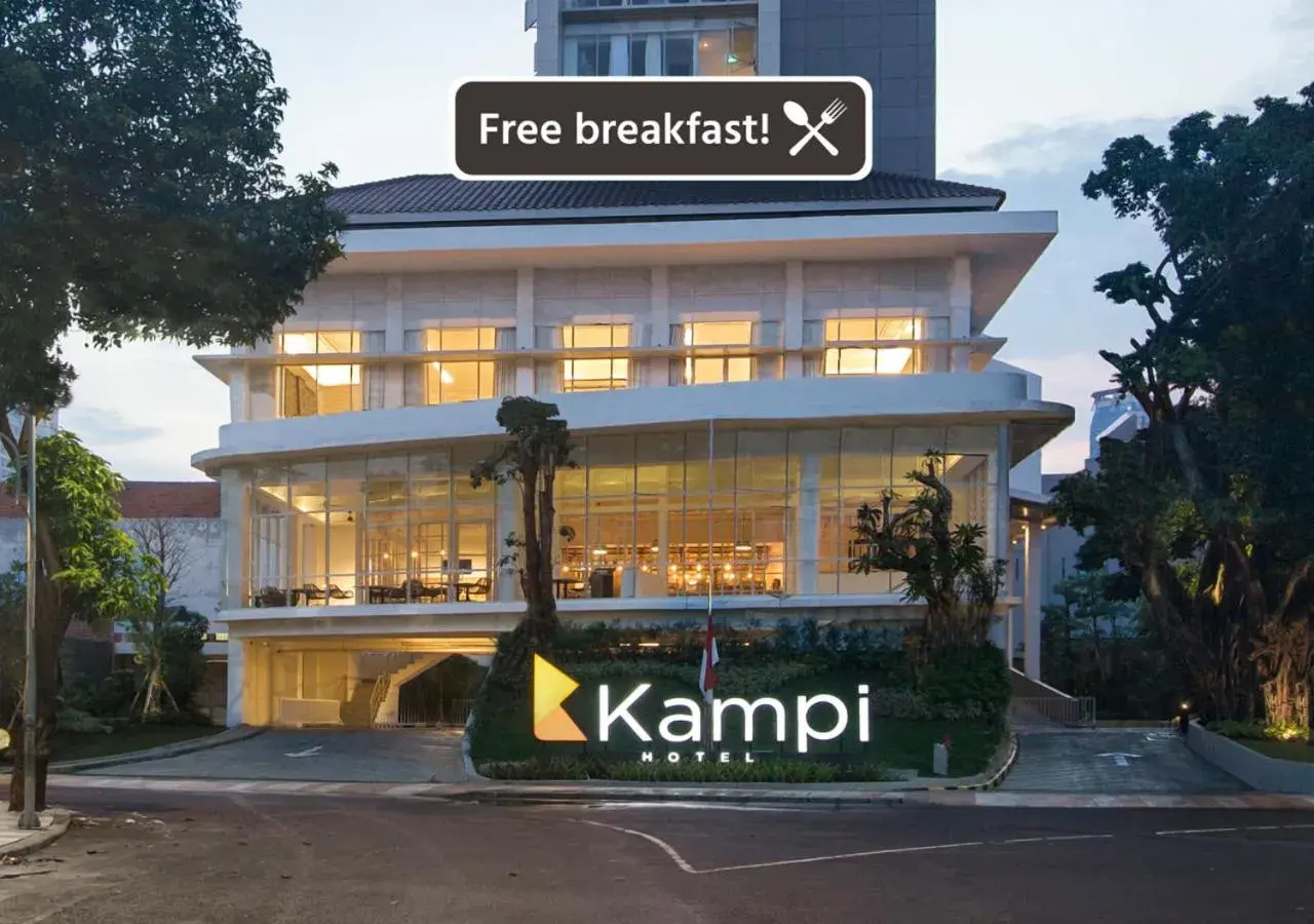 Facade/entrance, Property Building in Hotel Kampi Tunjungan - Surabaya