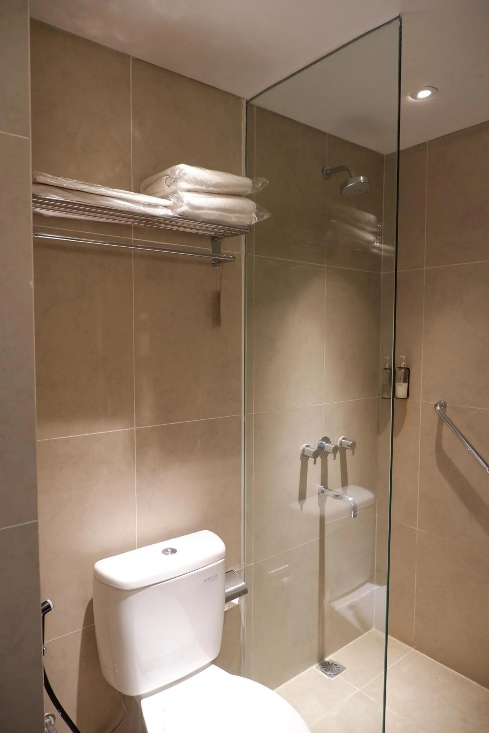 Bathroom in Kampi Hotel Tunjungan - Surabaya