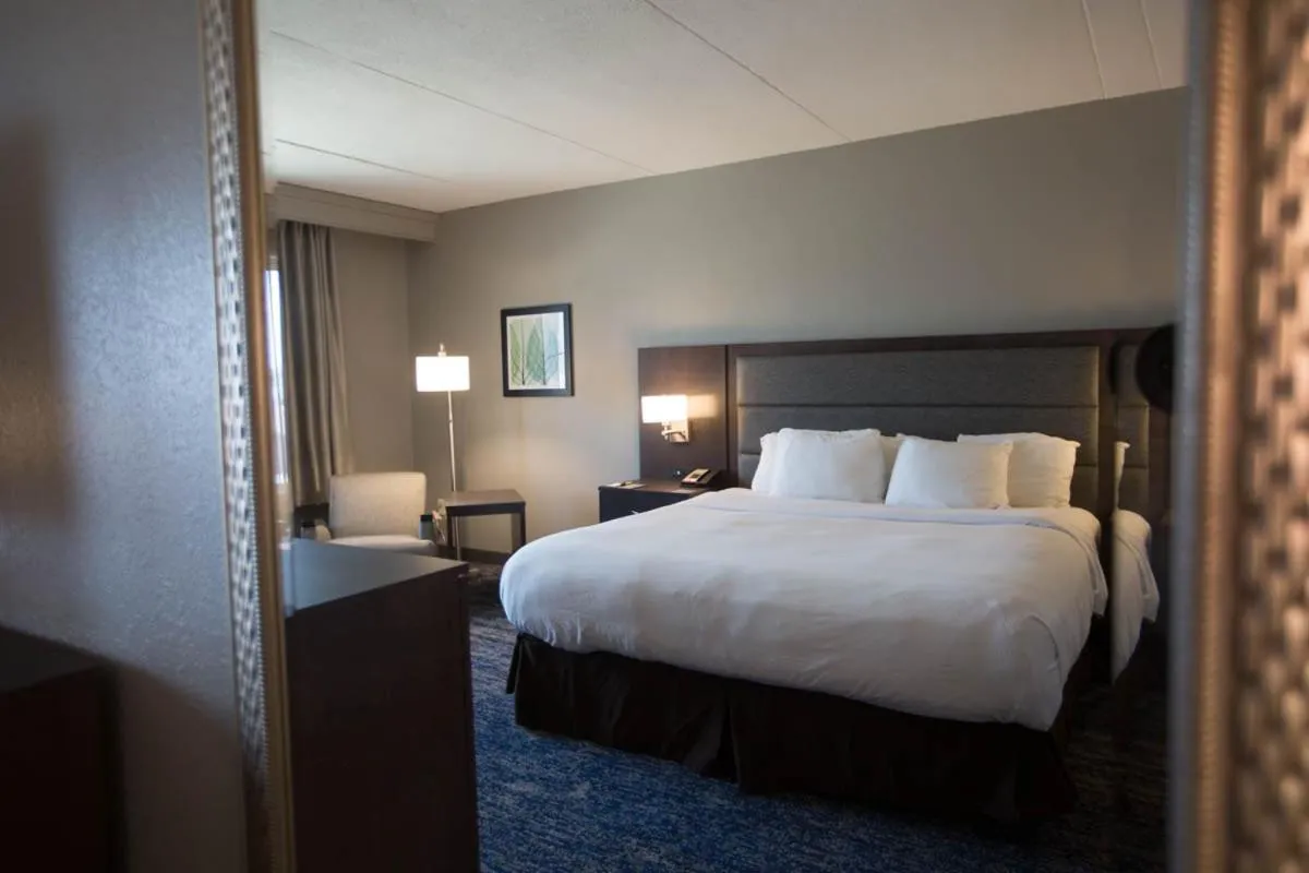 Bed in DoubleTree by Hilton Bloomington