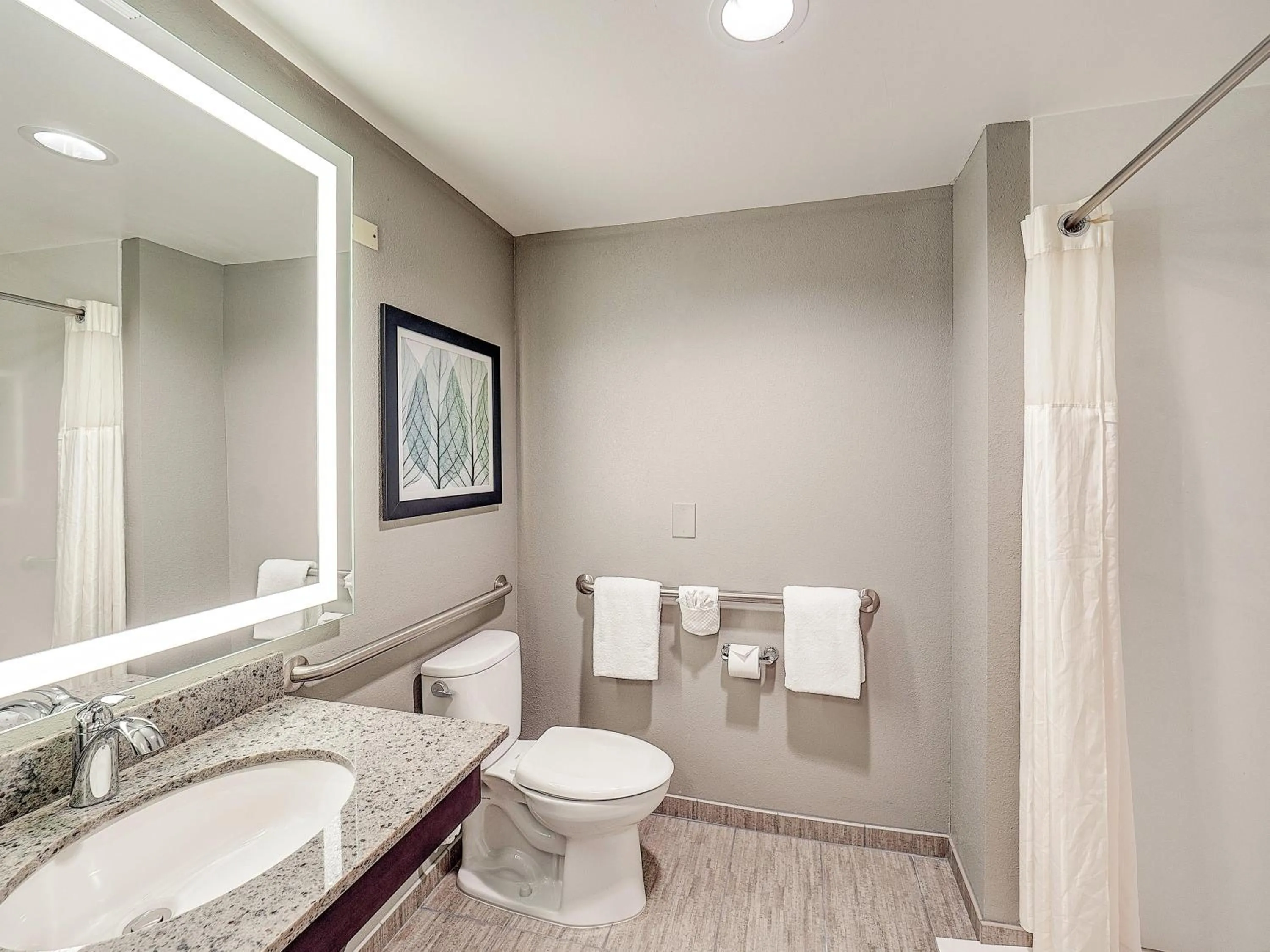 Bathroom in DoubleTree by Hilton Bloomington