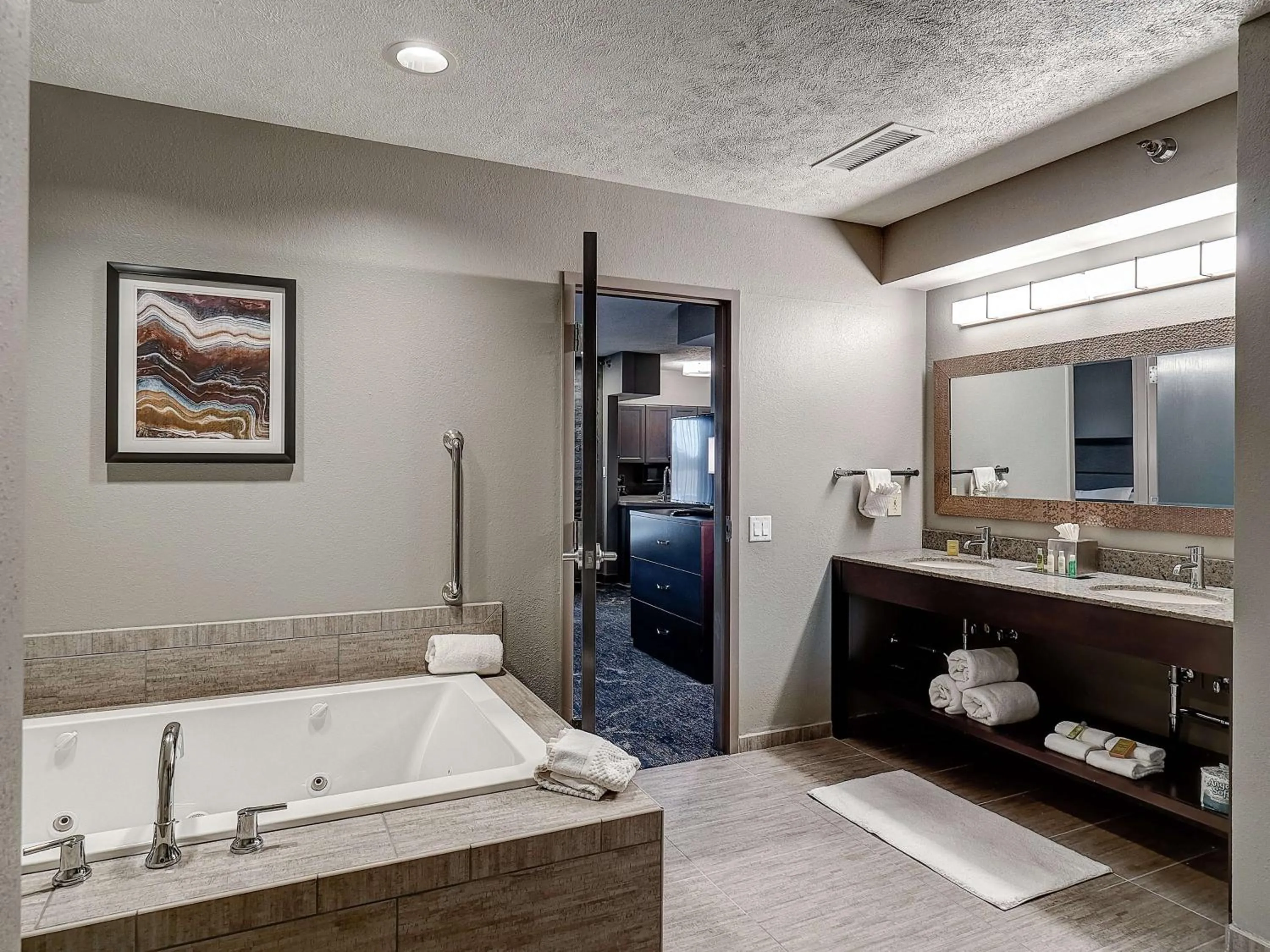 Bathroom in DoubleTree by Hilton Bloomington