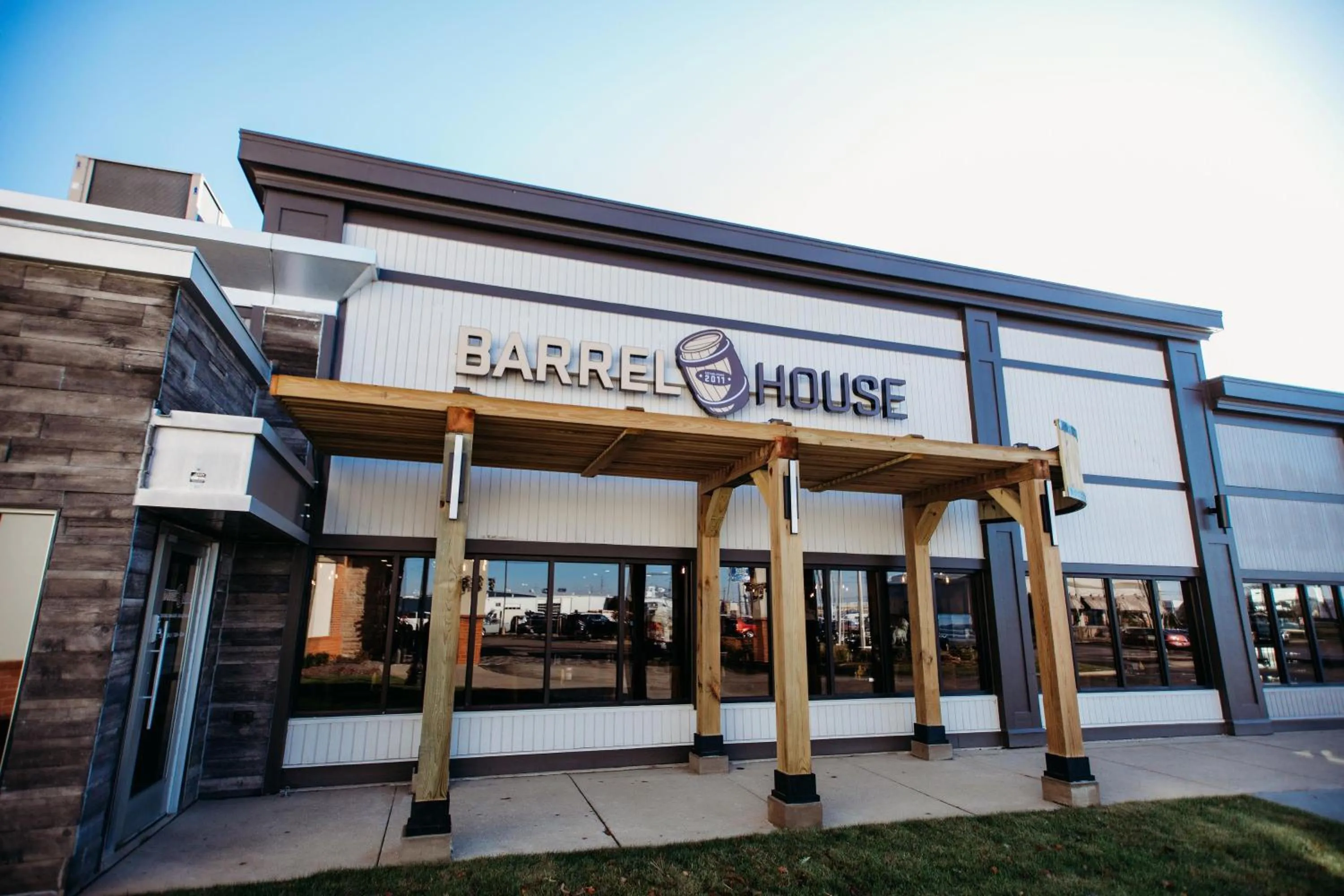 Restaurant/places to eat in DoubleTree by Hilton Bloomington