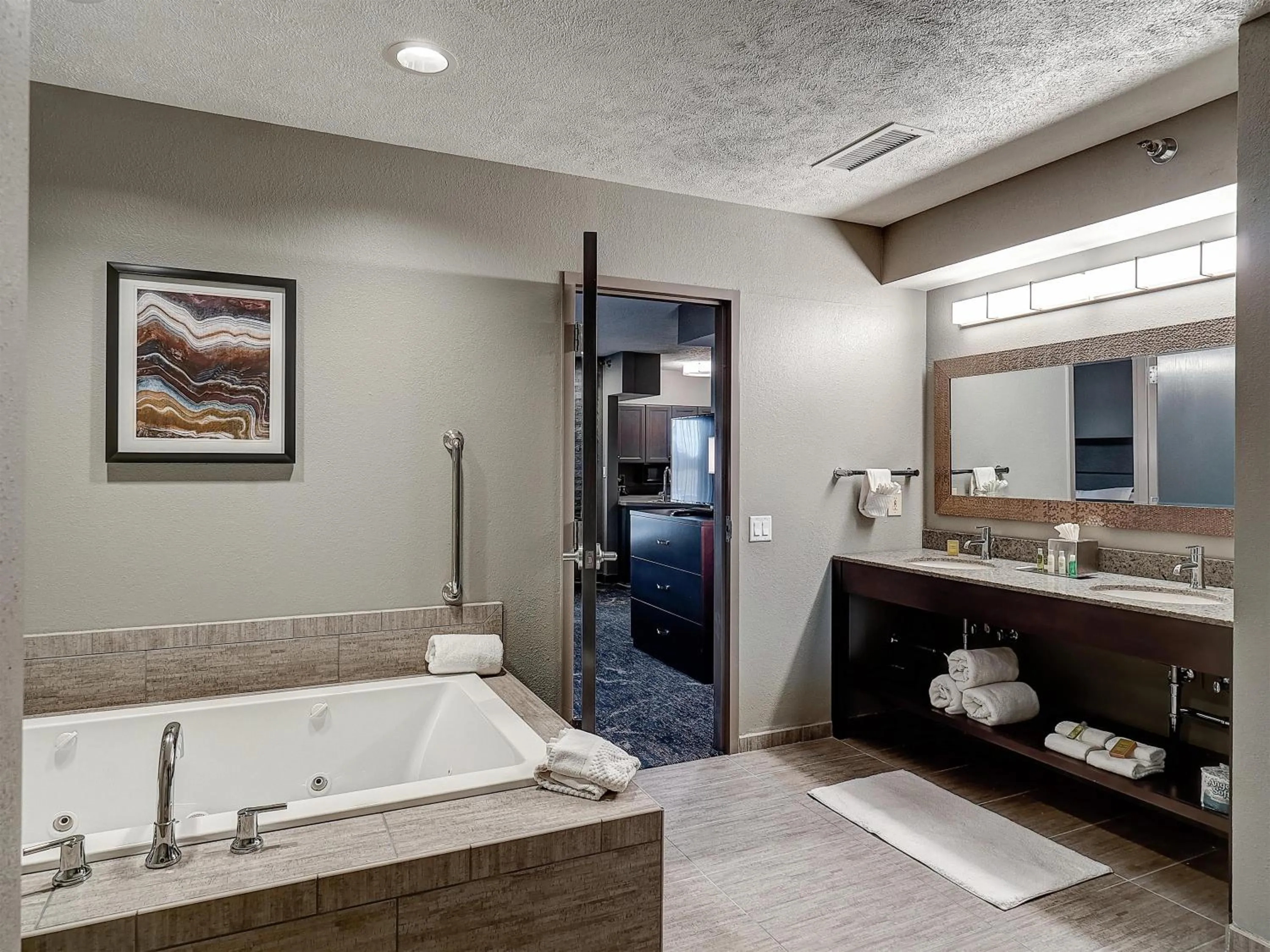 Bathroom in DoubleTree by Hilton Bloomington