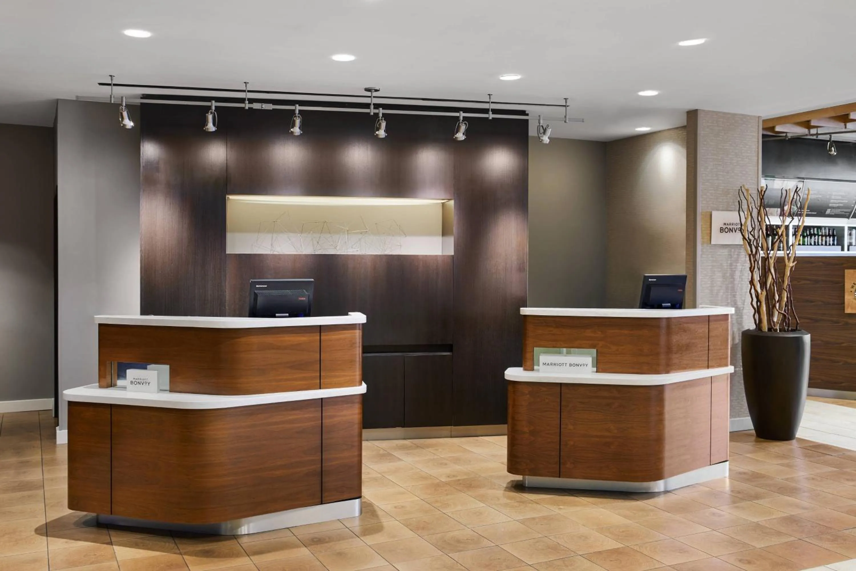 Lobby or reception in Courtyard by Marriott Newark Downtown