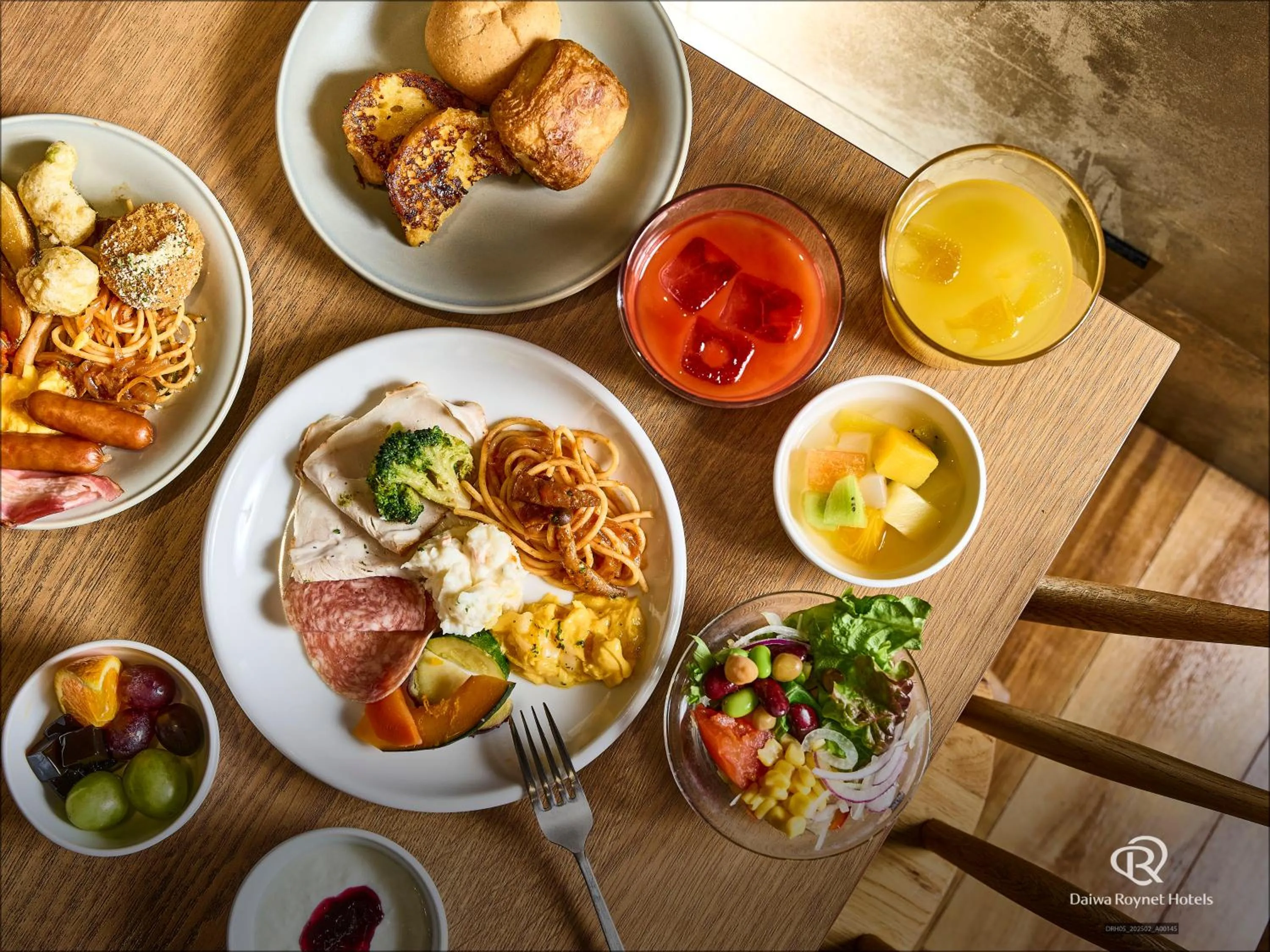 Breakfast in DEL style Osaka-Shinsaibashi by Daiwa Roynet Hotel