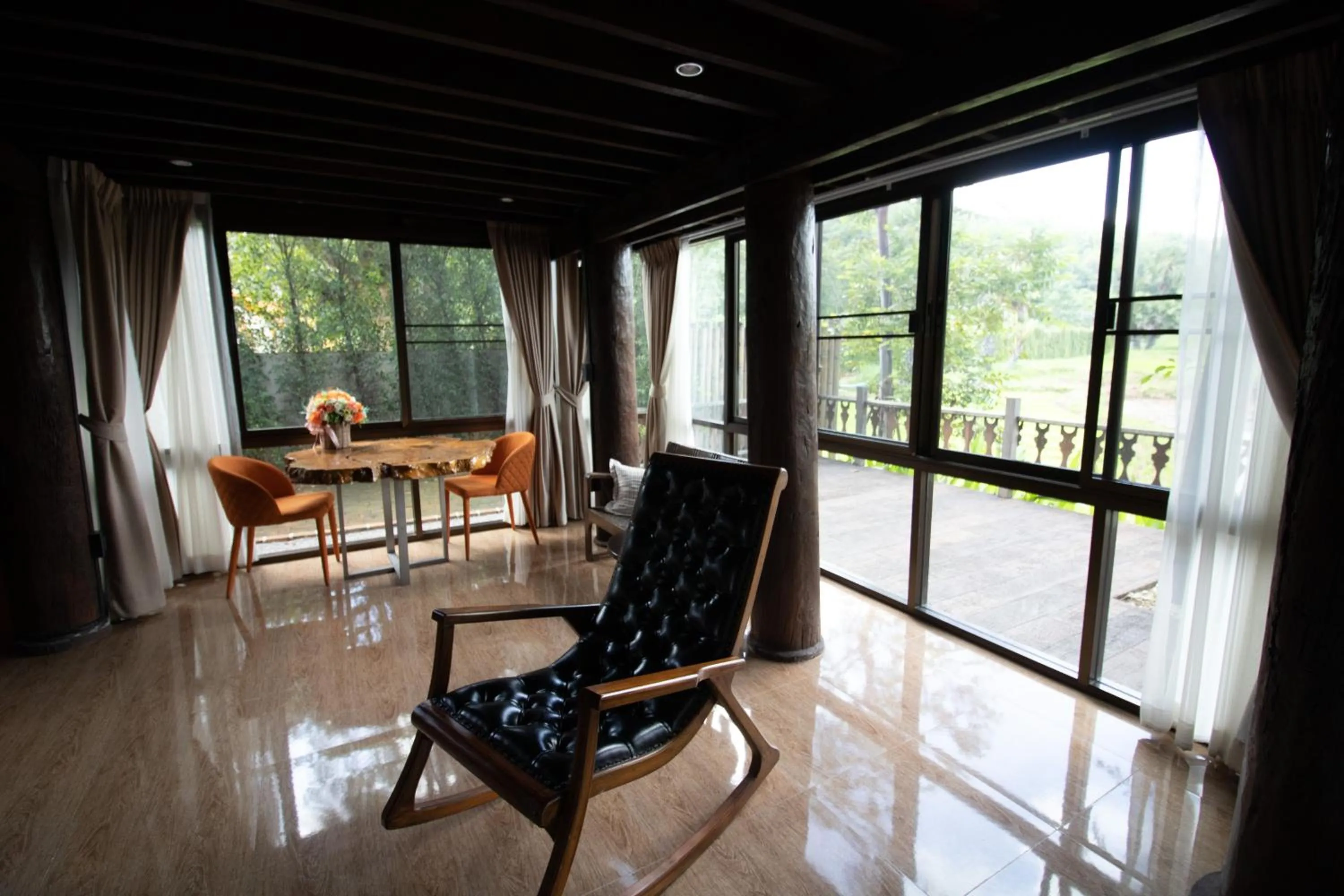 Living room in Royal Train Garden Resort