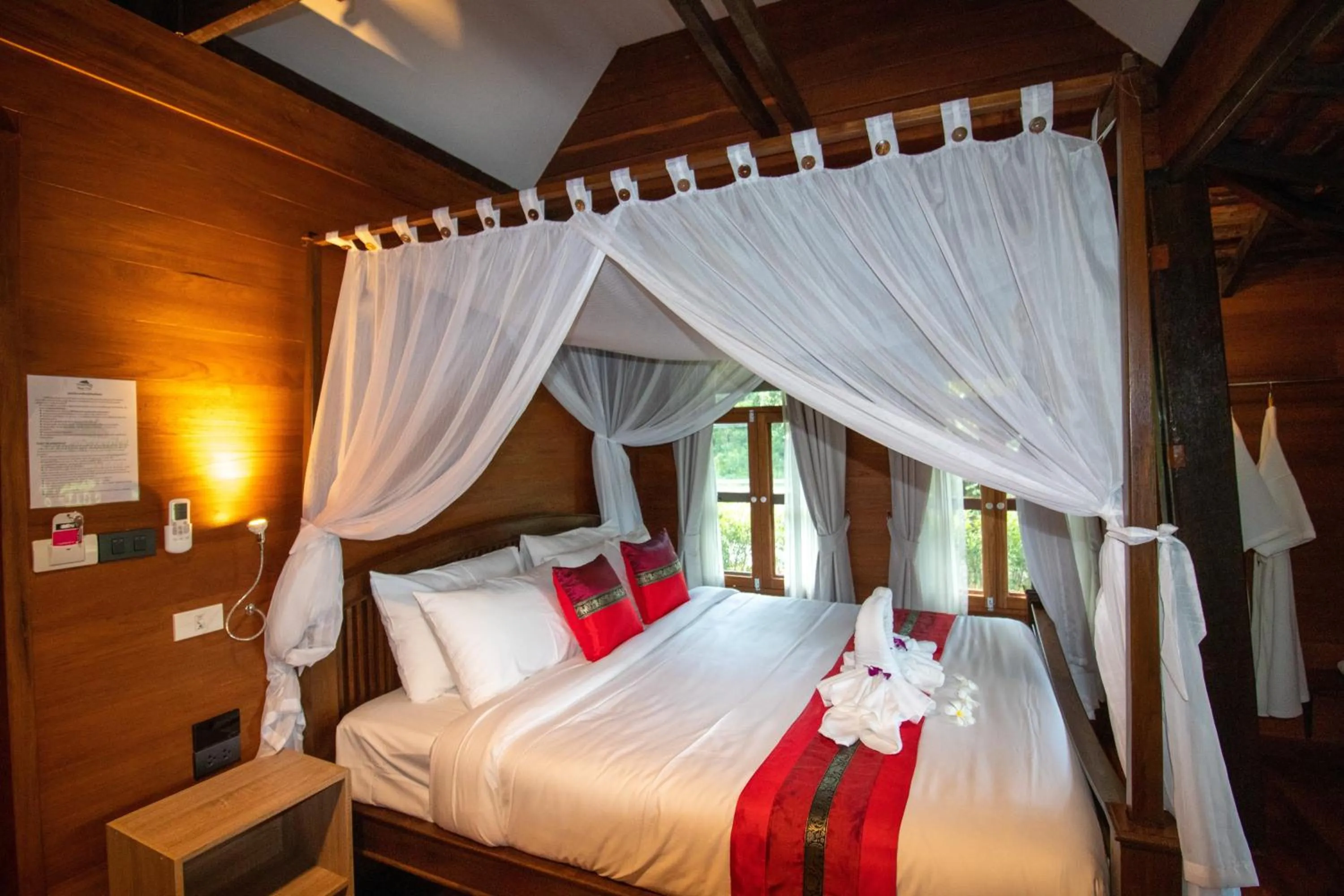 Bed in Royal Train Garden Resort