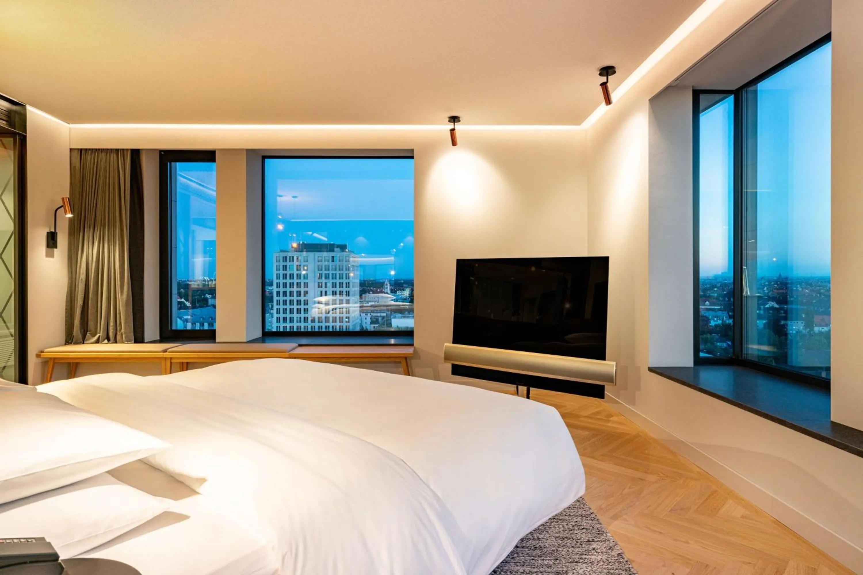 Photo of the whole room, Bed in Andaz Munich Schwabinger Tor, By Hyatt