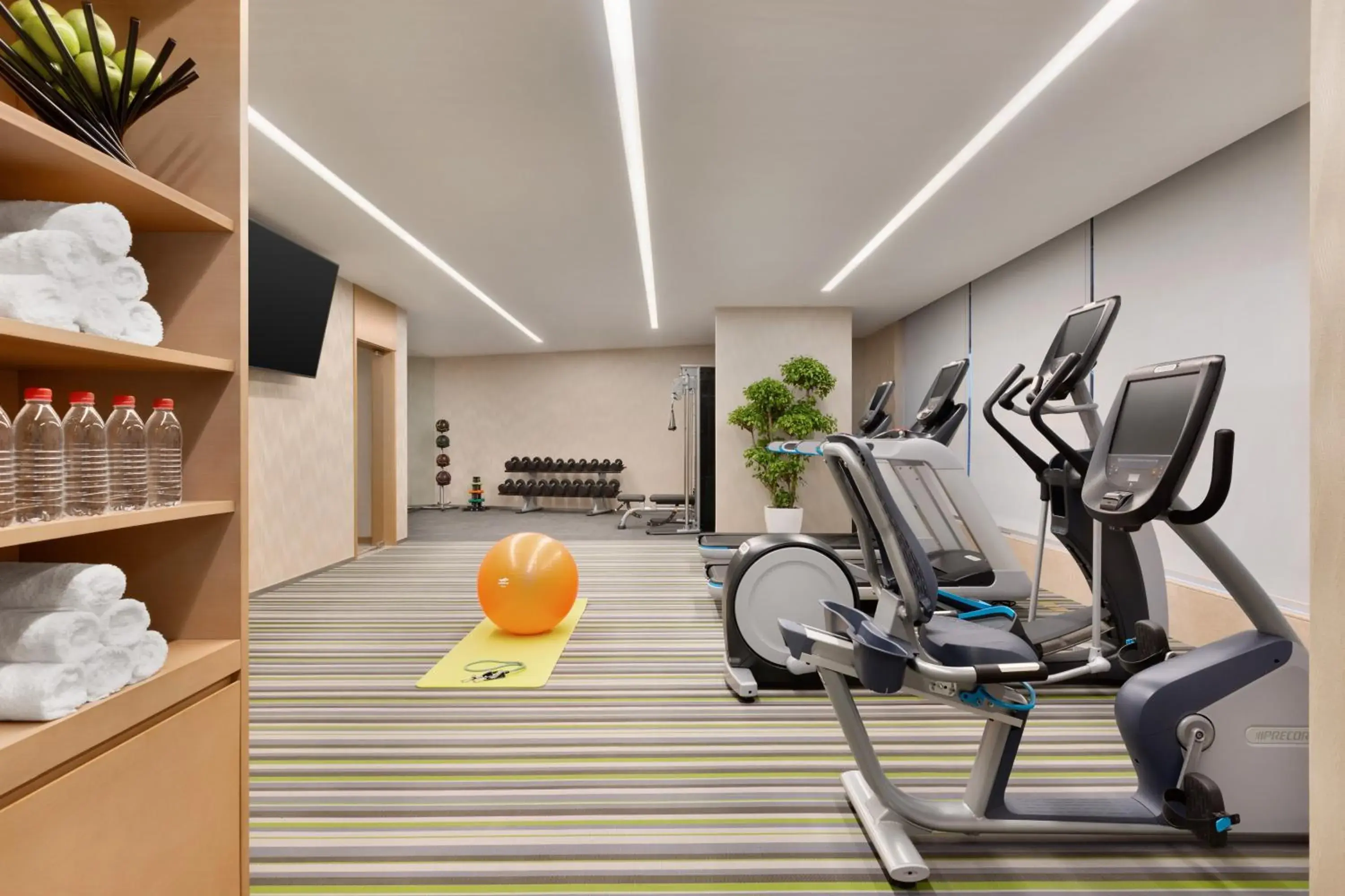 Fitness centre/facilities in Hyatt Place Beijing Daxing Fitness centre/facilities in Hyatt Place Beijing Daxing