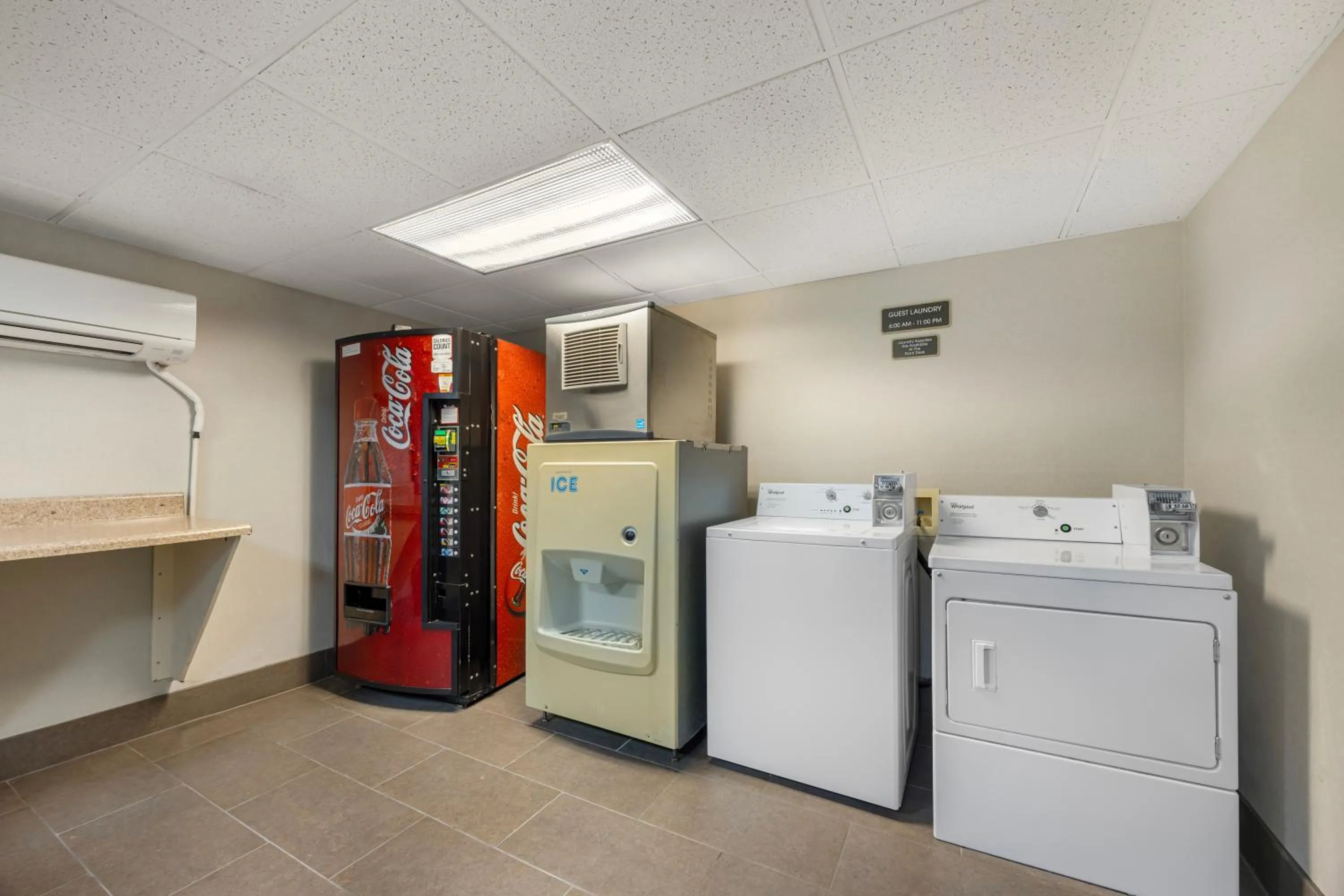 vending machine in Comfort Inn Chattanooga Downtown Southside