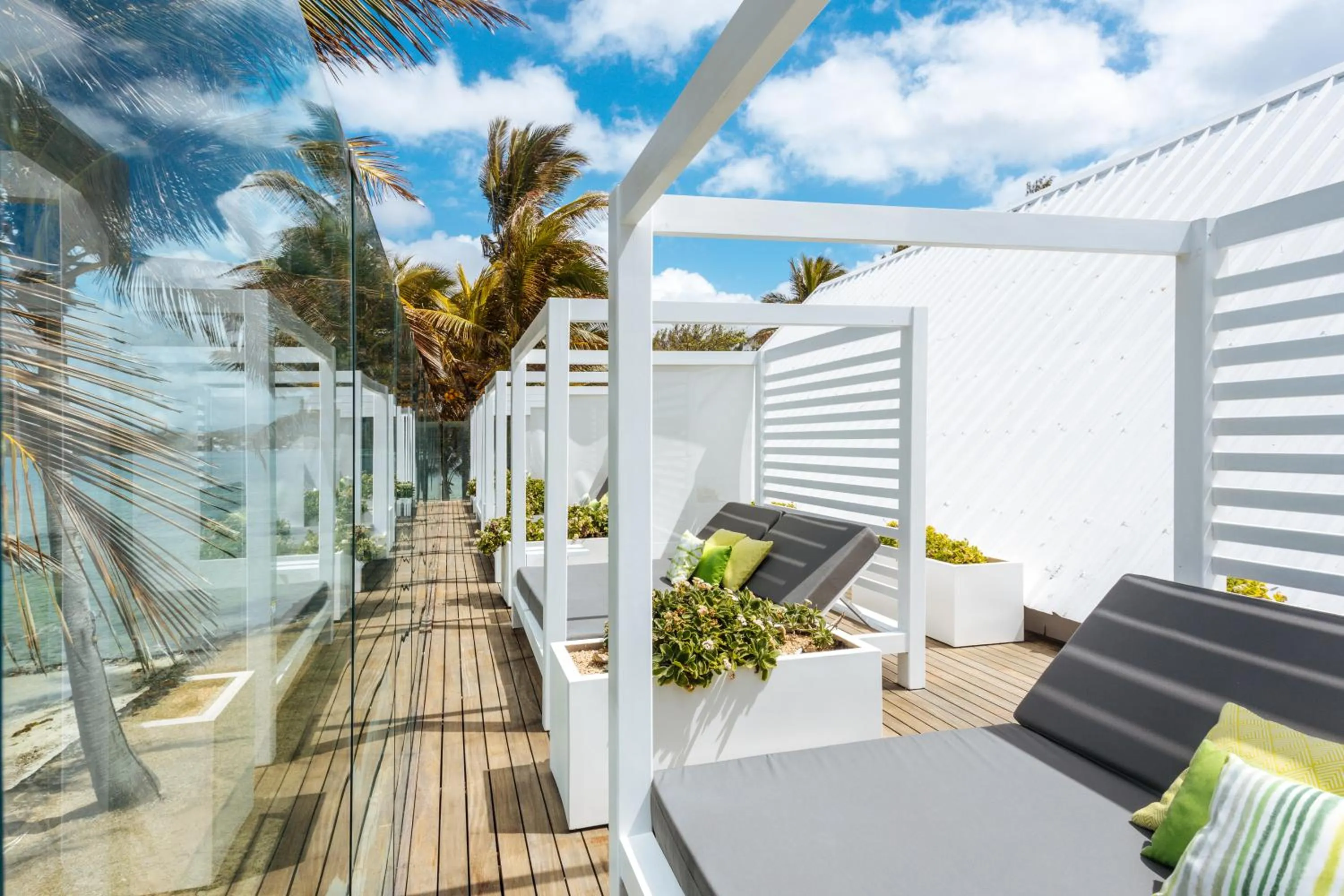 Patio in Tropical Attitude (Adults Only)