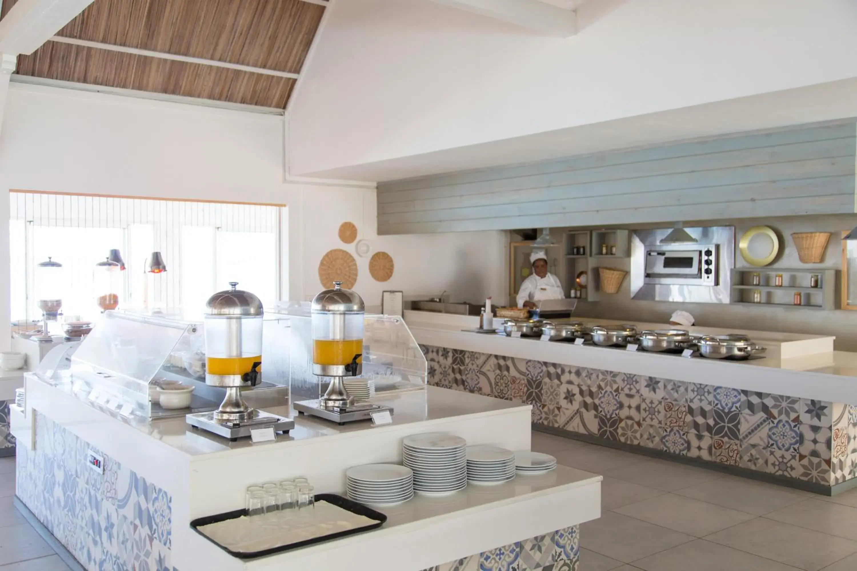 Restaurant/places to eat, Kitchen/Kitchenette in Tropical Attitude (Adults Only)
