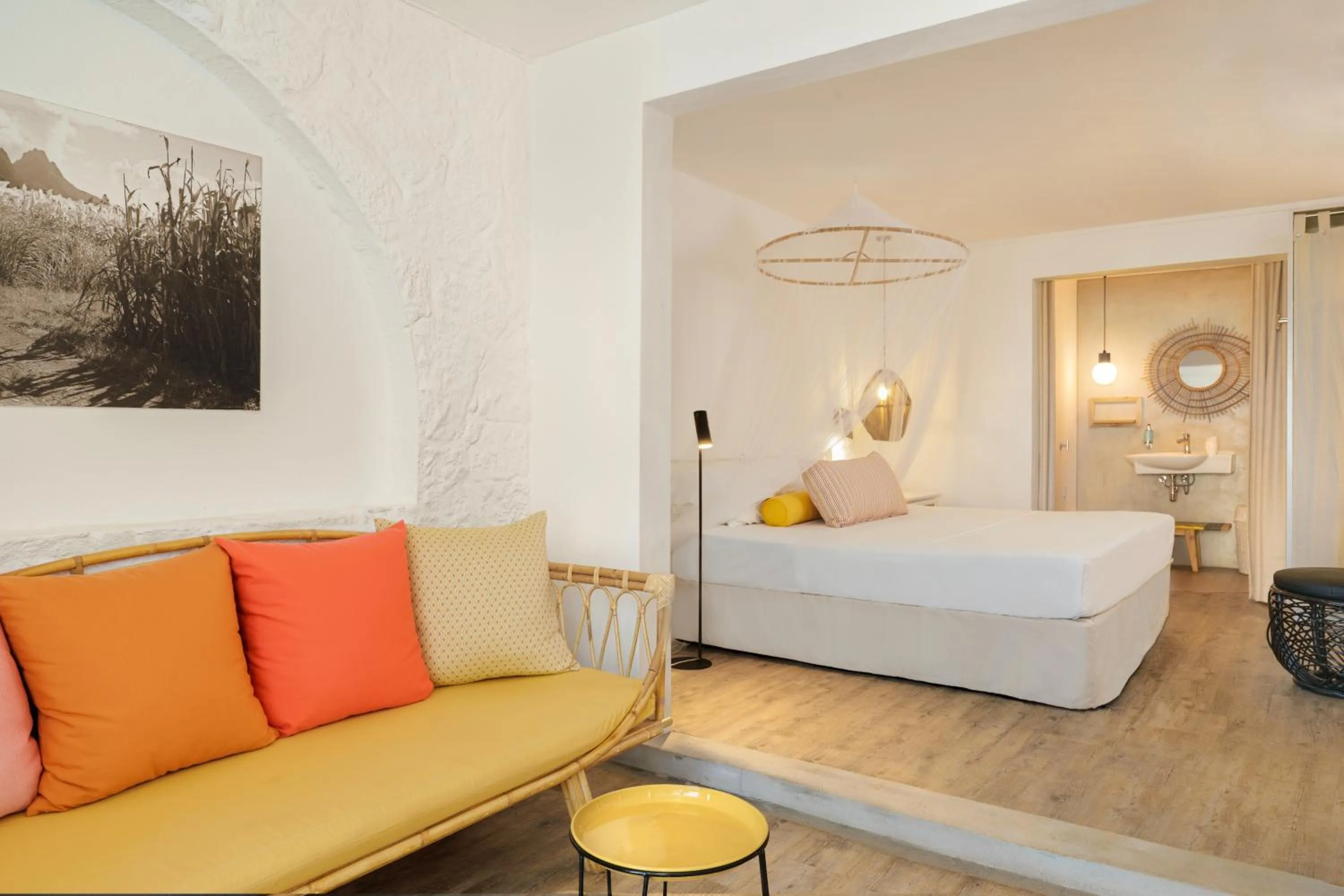 Bed in Tropical Attitude (Adults Only)