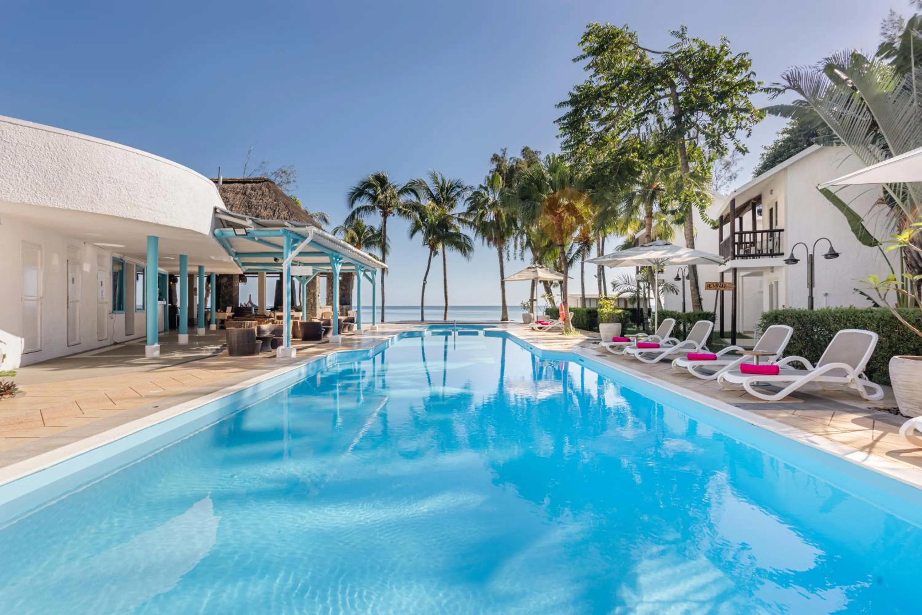 Swimming pool in Cocotiers Hotel – Mauritius