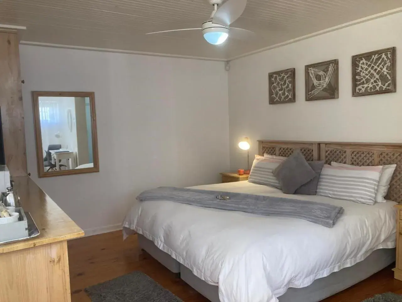 Twin/Double Room - single occupancy in On the Bay Twin/Double Room - single occupancy in On the Bay