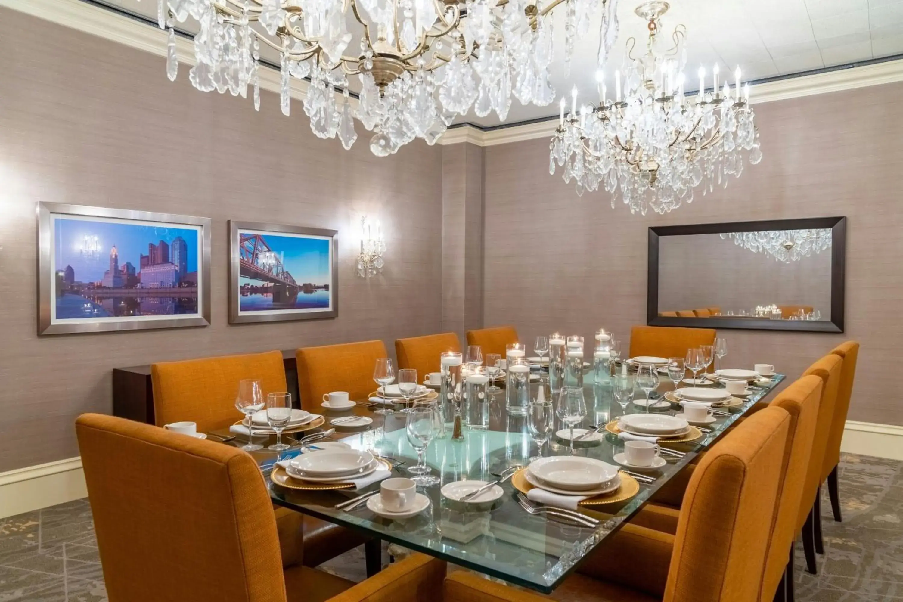 Restaurant/places to eat in The Capital Suites Hotel Restaurant/places to eat in The Capital Suites Hotel