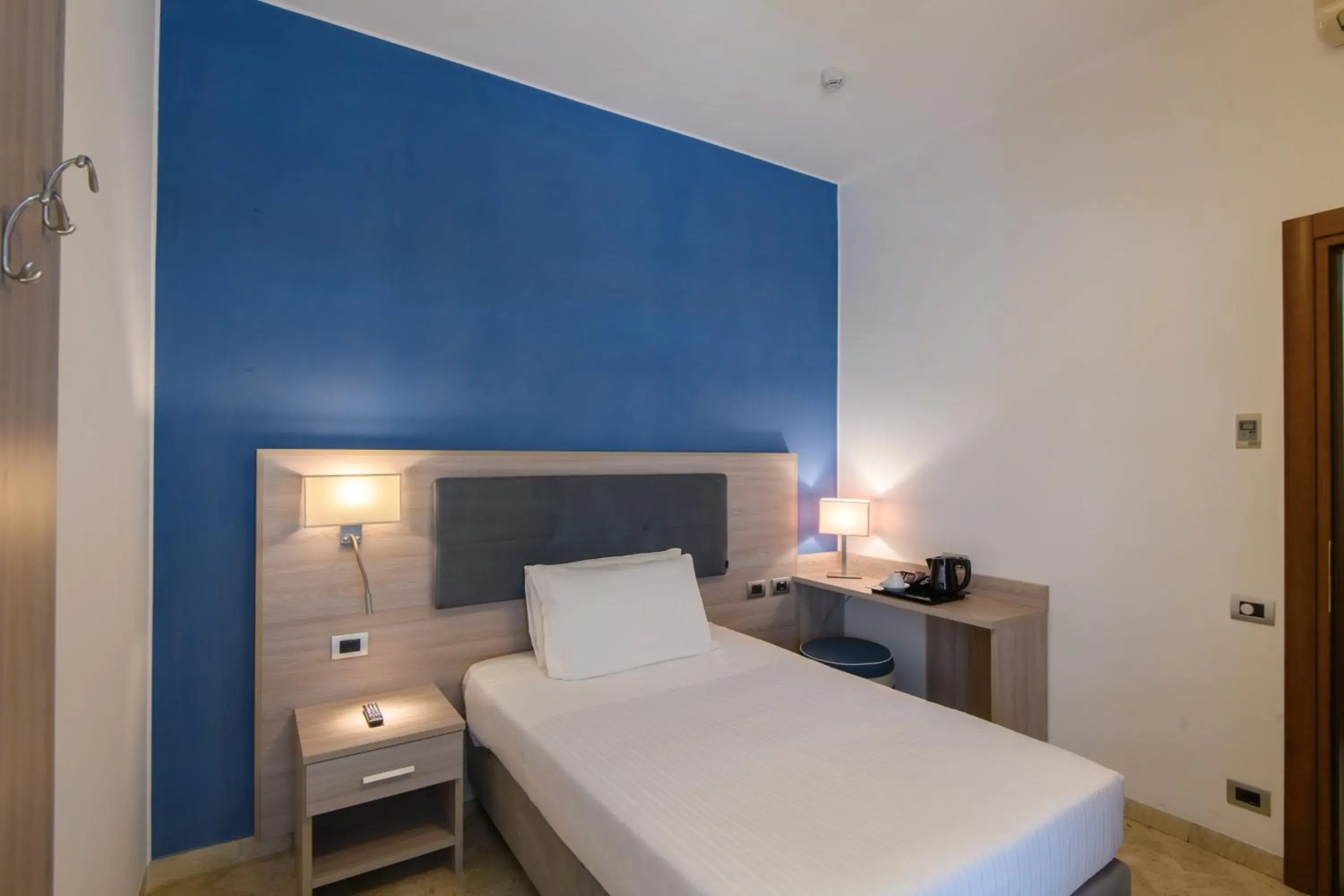 Superior Single Room in Hotel & Apartments Sasso Superior Single Room in Hotel & Apartments Sasso