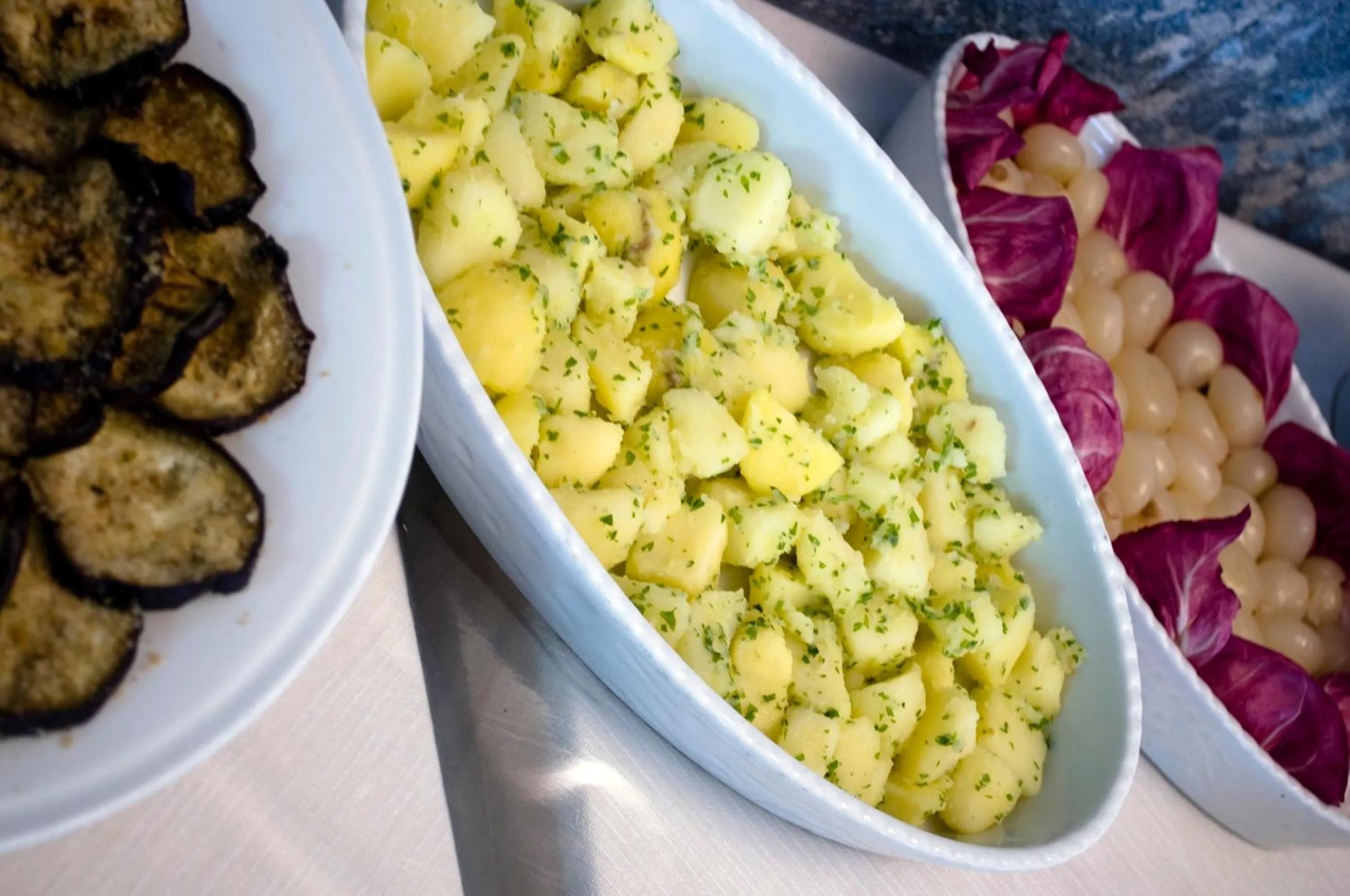 Restaurant/places to eat in Hotel Leuco'