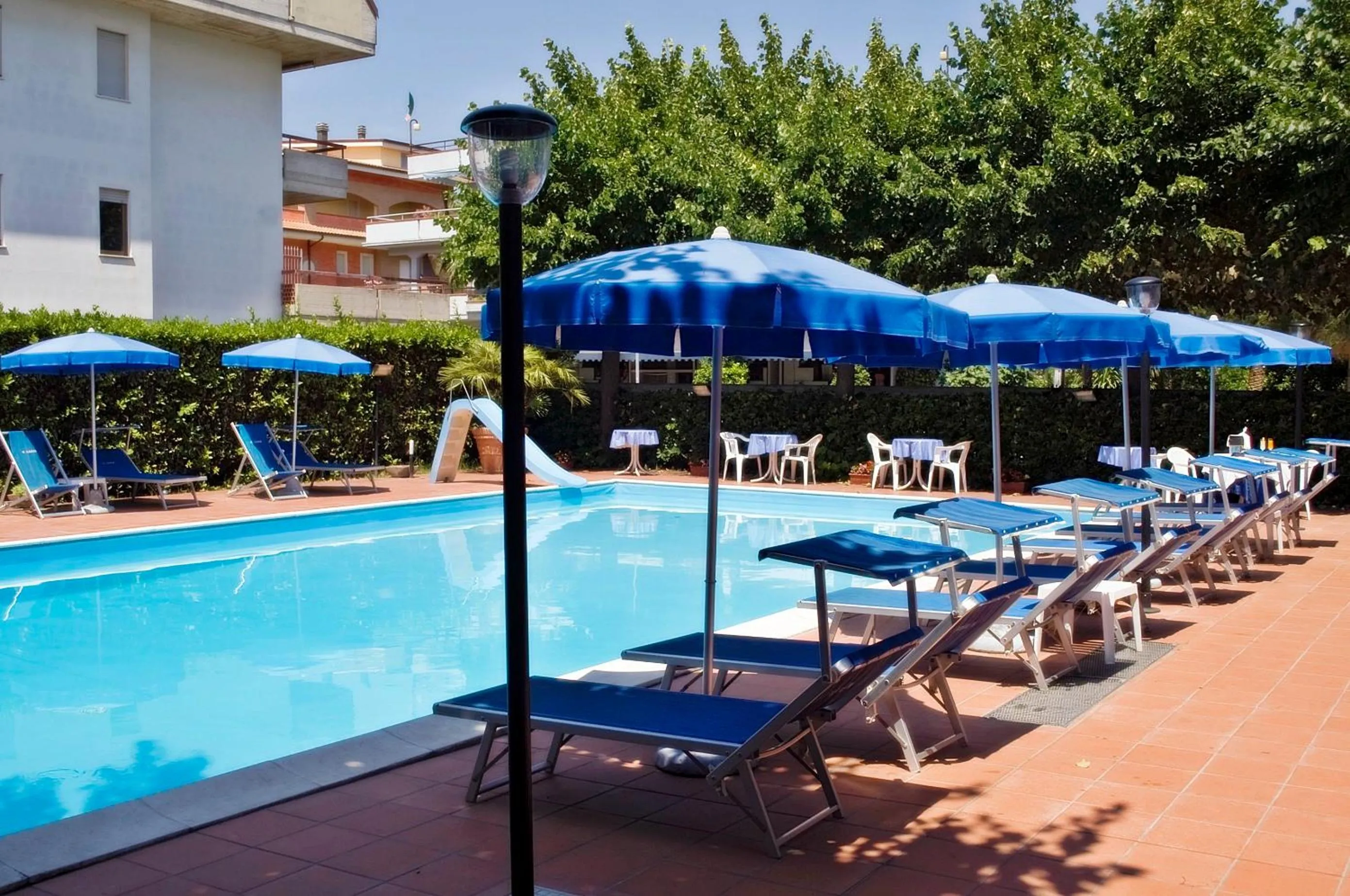 Swimming pool in Hotel Leuco'