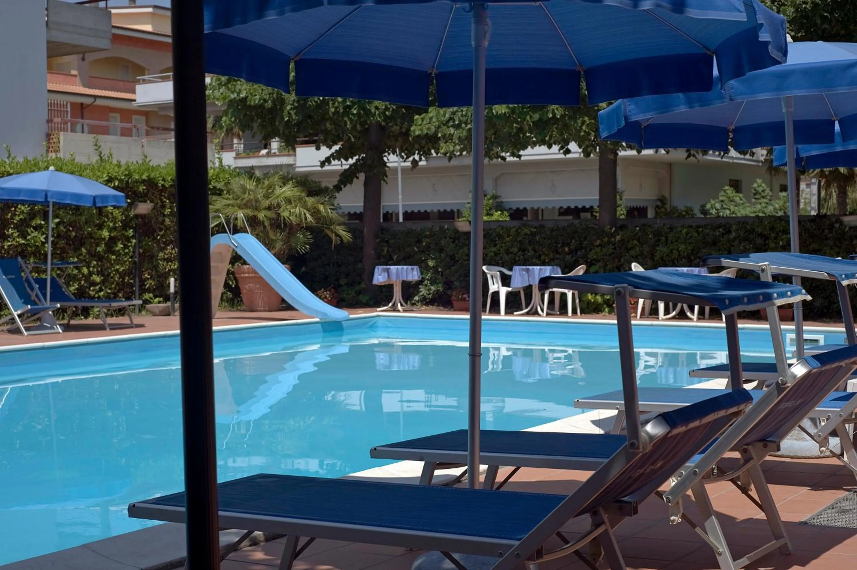 Swimming pool in Hotel Leuco'