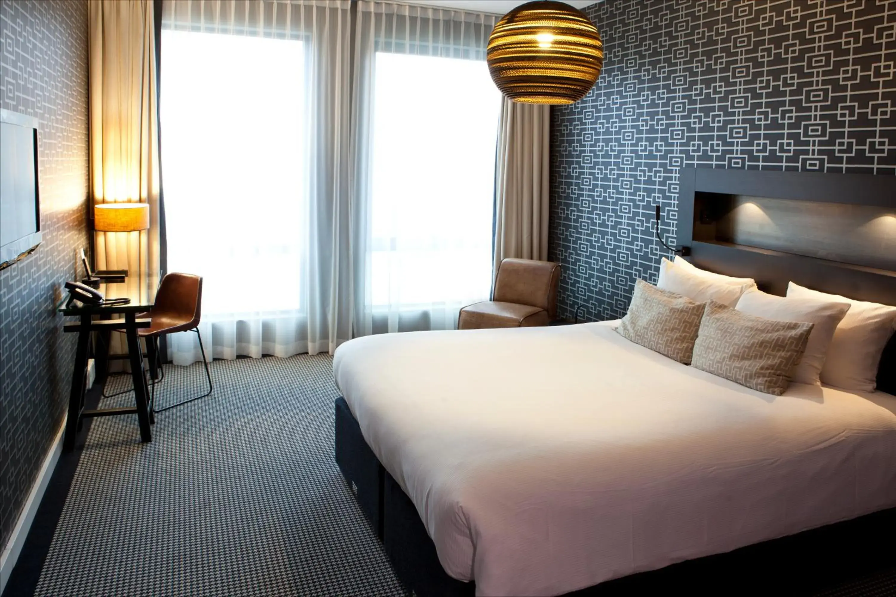 Superior Double Room - single occupancy in Skotel Amsterdam, Hotelschool The Hague Superior Double Room - single occupancy in Skotel Amsterdam, Hotelschool The Hague