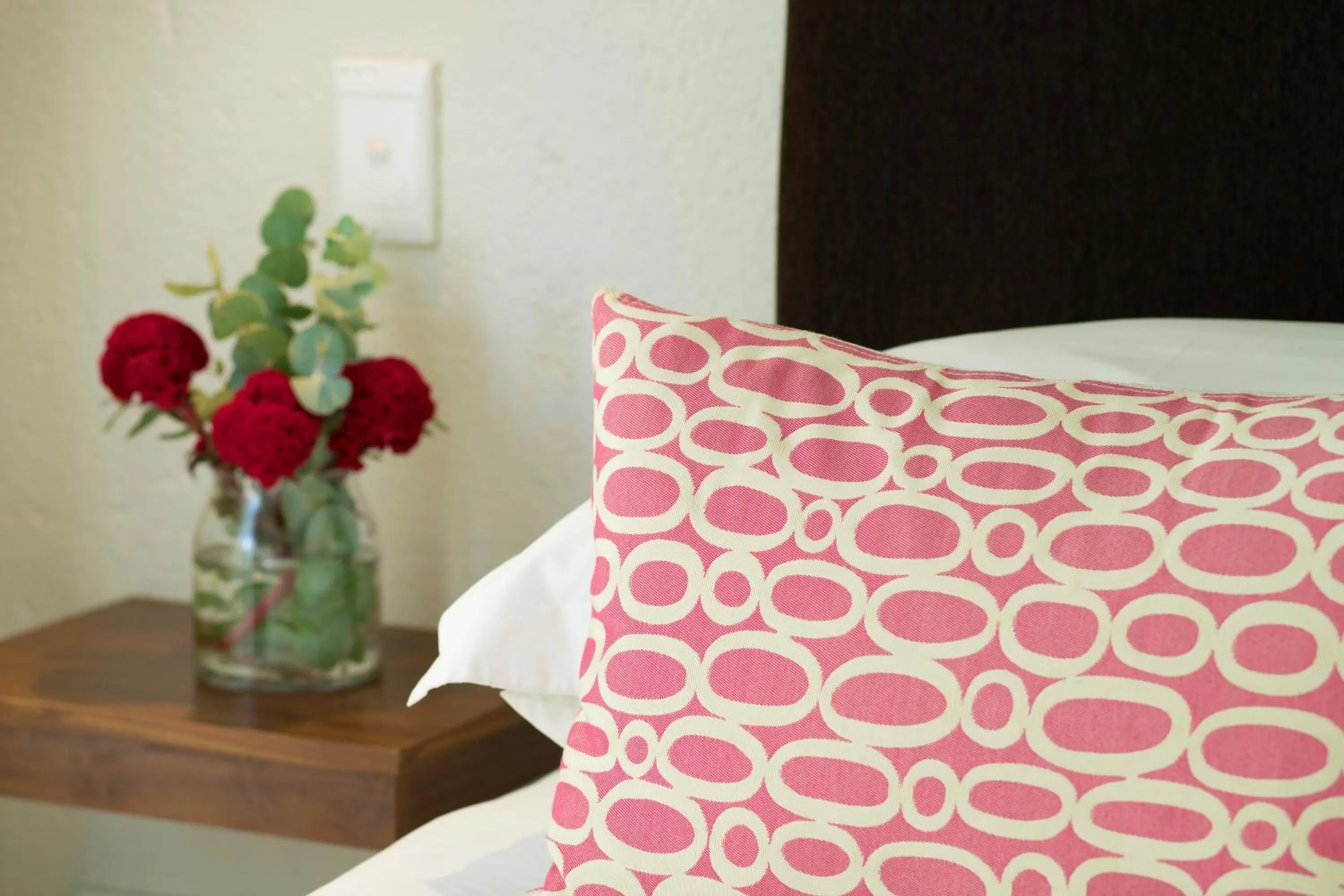 Decorative detail, Bed in Sandton Slippers