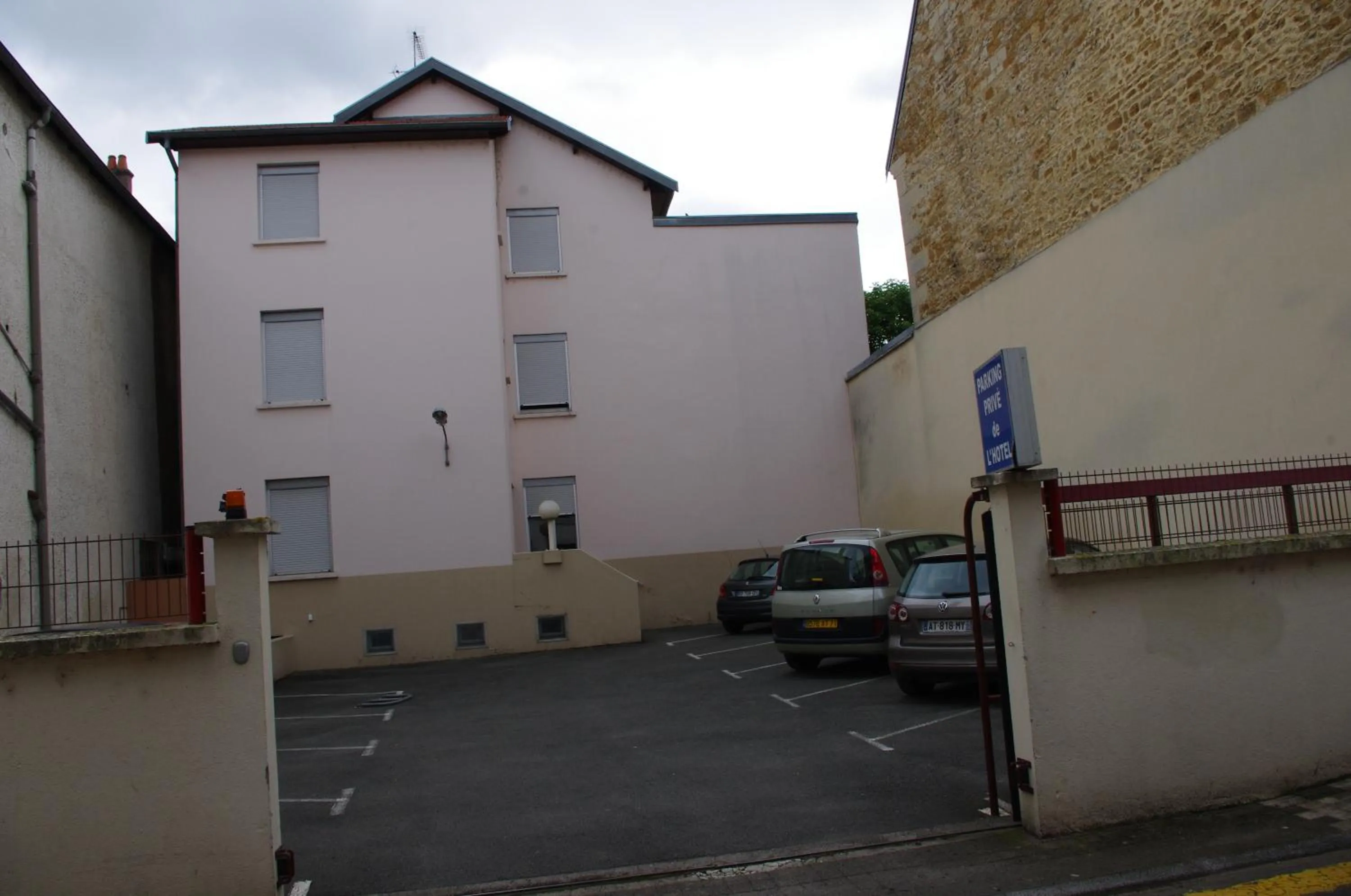 Property building in Hôtel du Lion