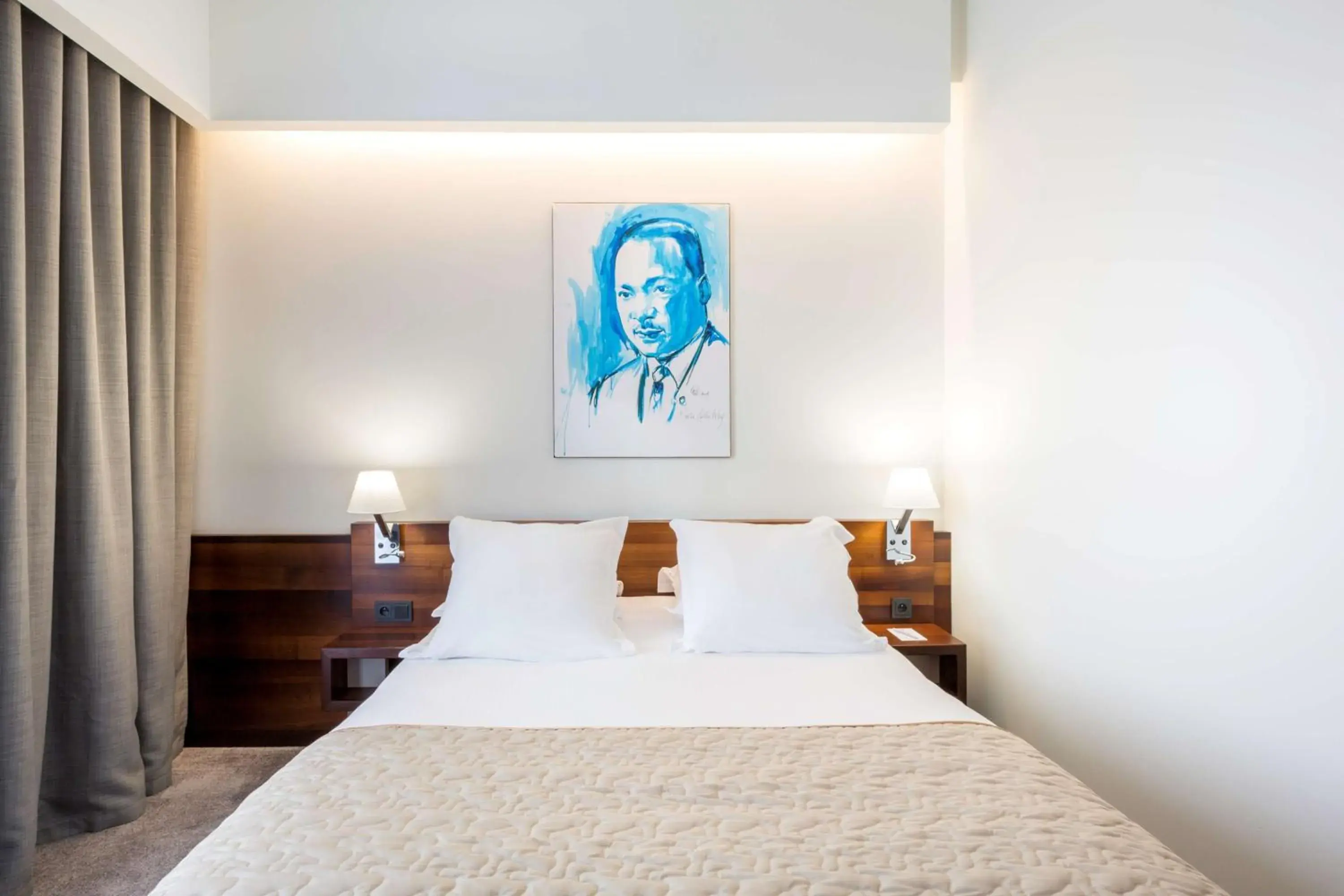 Standard Queen Room - Non-Smoking in Best Western Plus Hotel & Restaurant Les Humanistes Colmar Nord Standard Queen Room - Non-Smoking in Best Western Plus Hotel & Restaurant Les Humanistes Colmar Nord