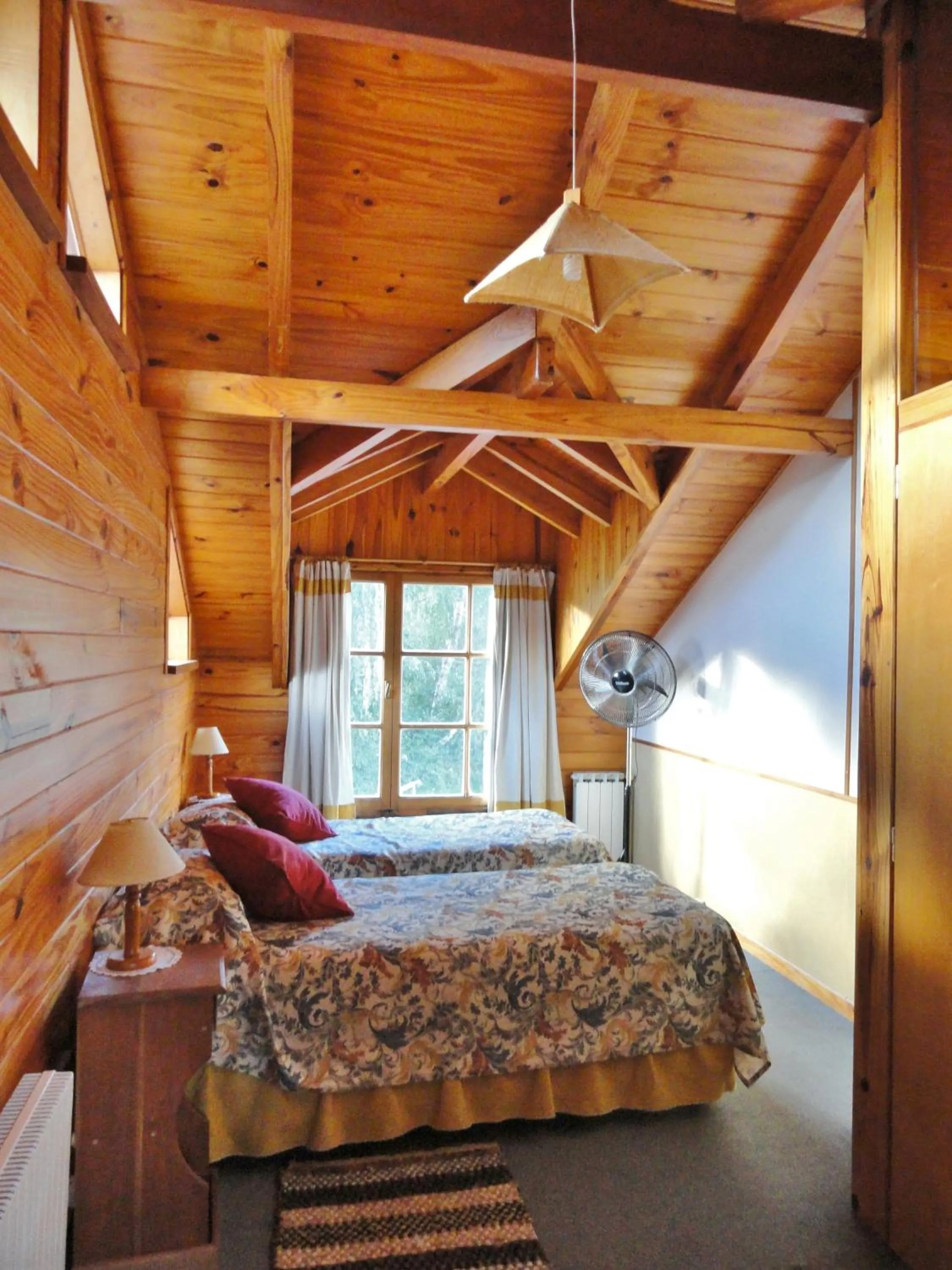 Photo of the whole room, Bed in Las Vertientes Lodge