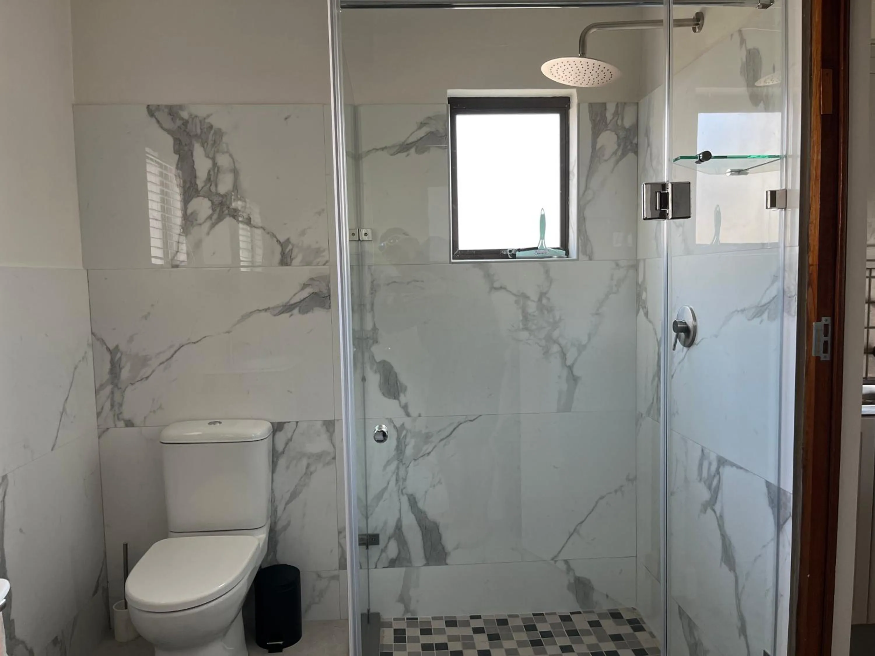 Shower in Agulhas Home with a View