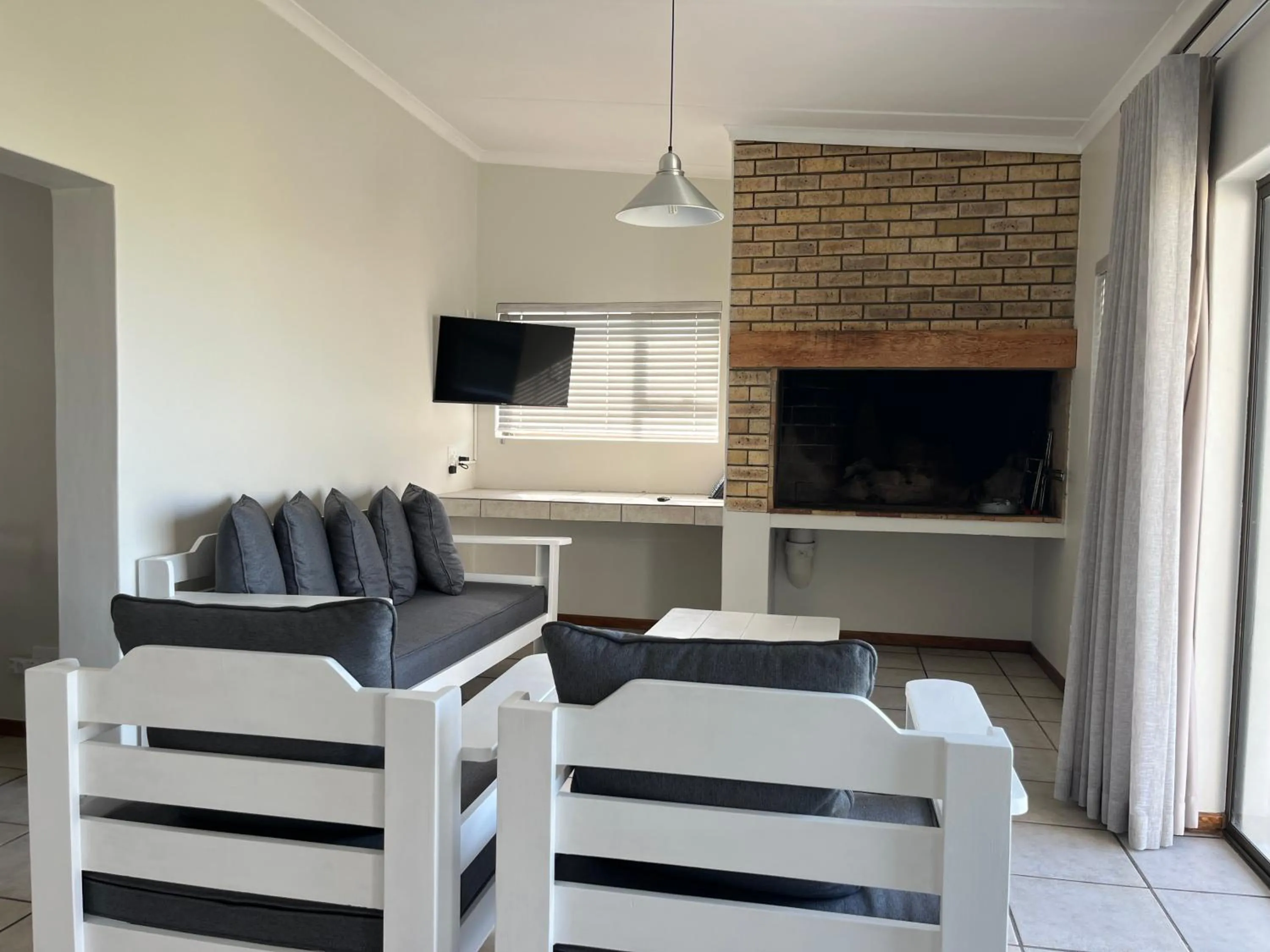 TV and multimedia in Agulhas Home with a View