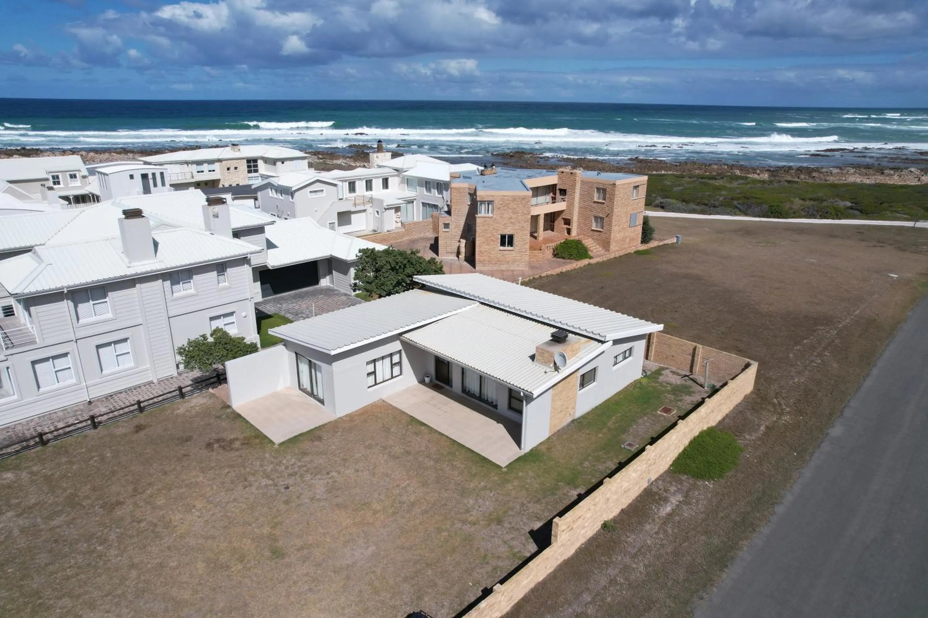 Property building in Agulhas Home with a View