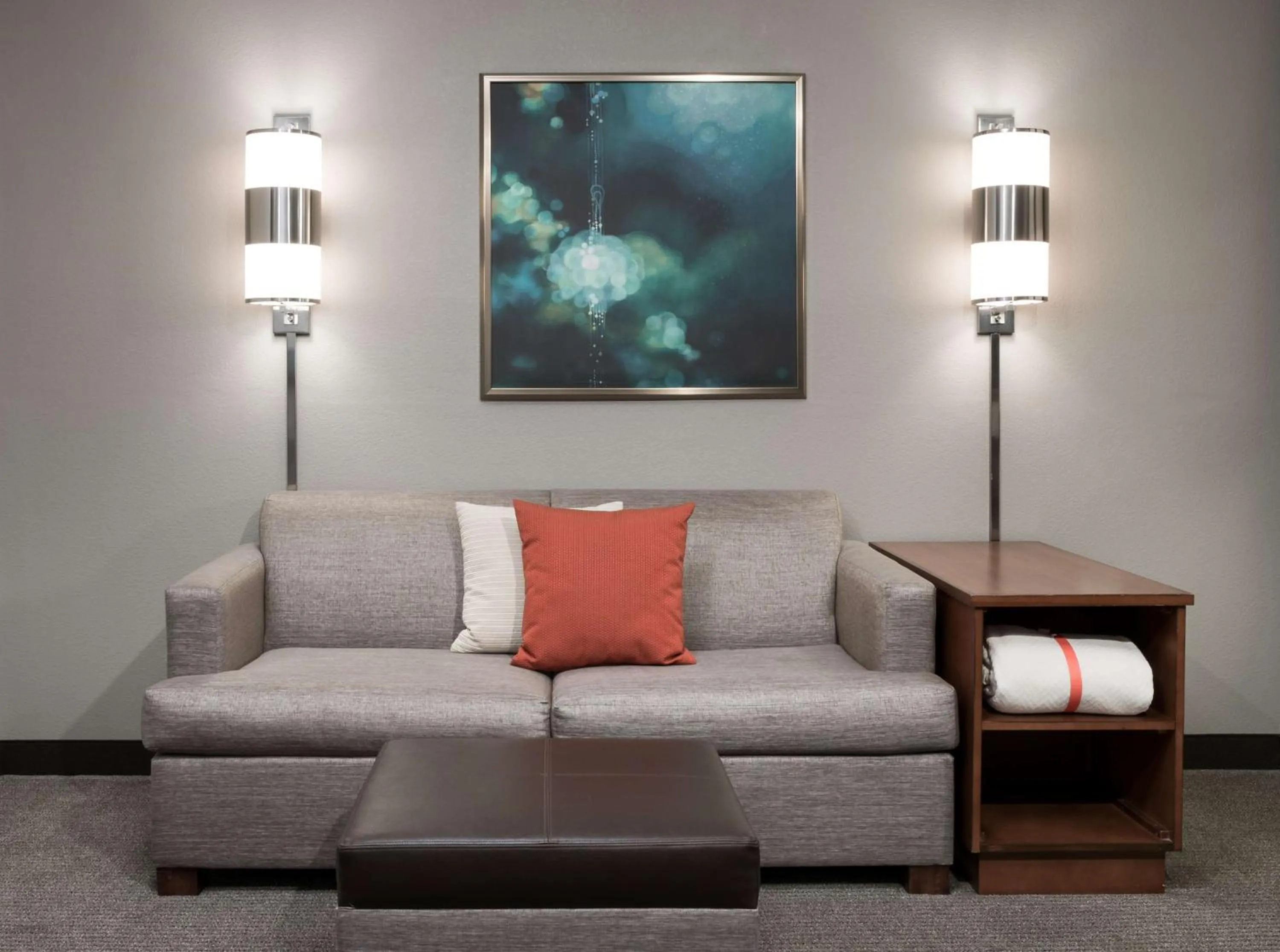 Photo of the whole room in Hyatt Place Jacksonville Airport