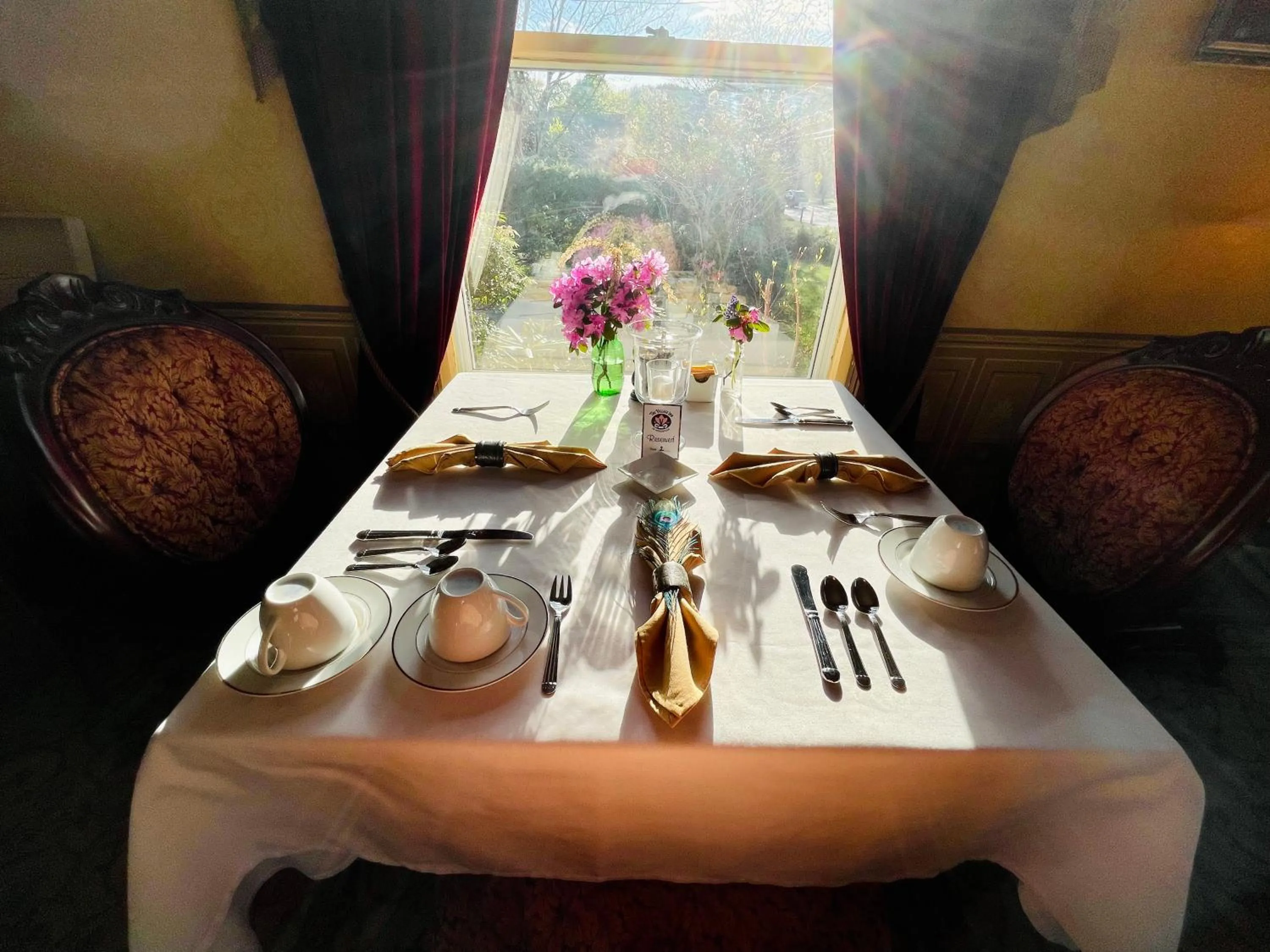 Restaurant/places to eat in The Village Inn of Woodstock