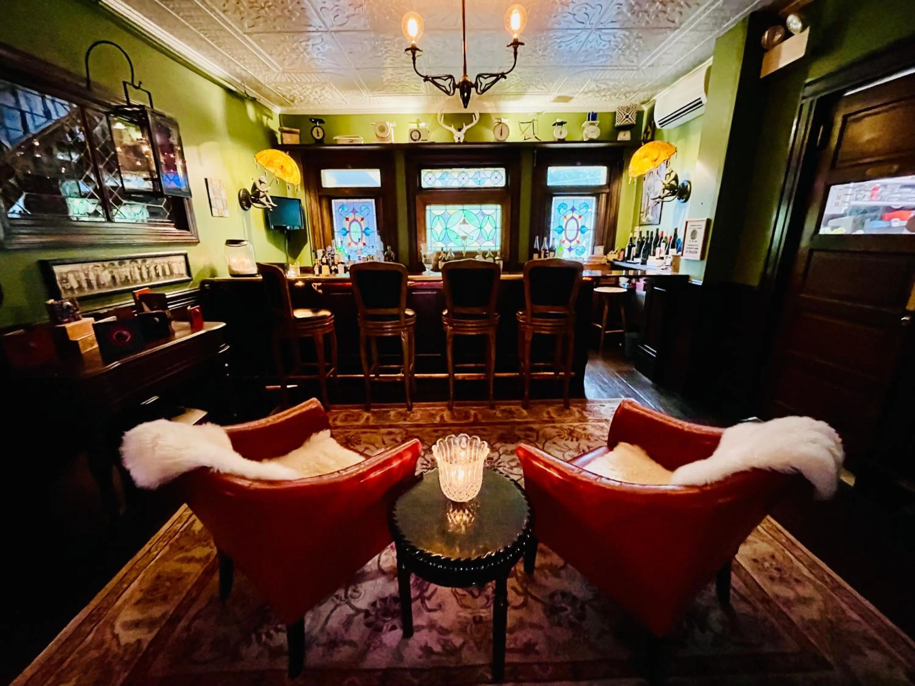 Restaurant/places to eat in The Village Inn of Woodstock