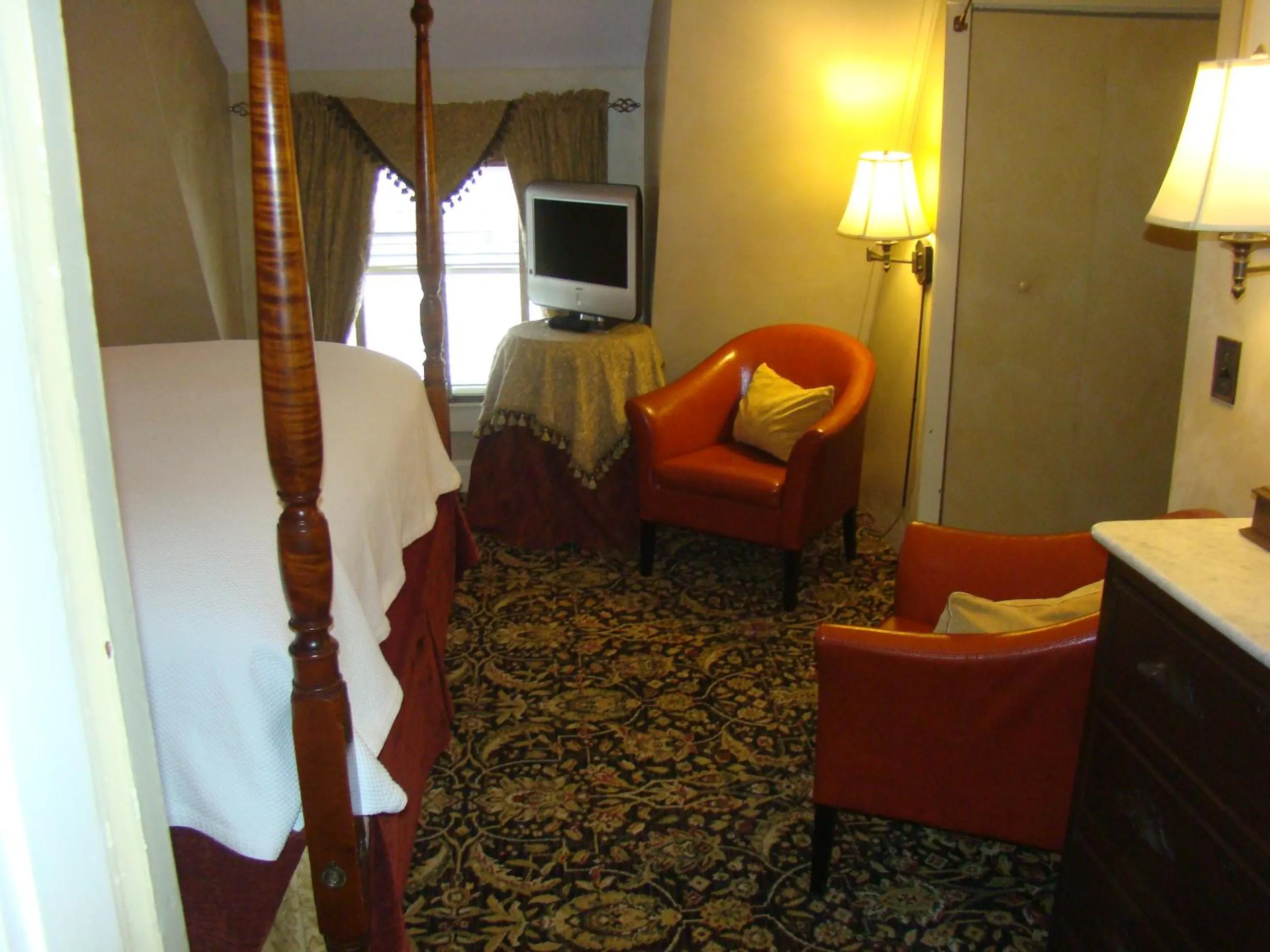 Bedroom in The Village Inn of Woodstock