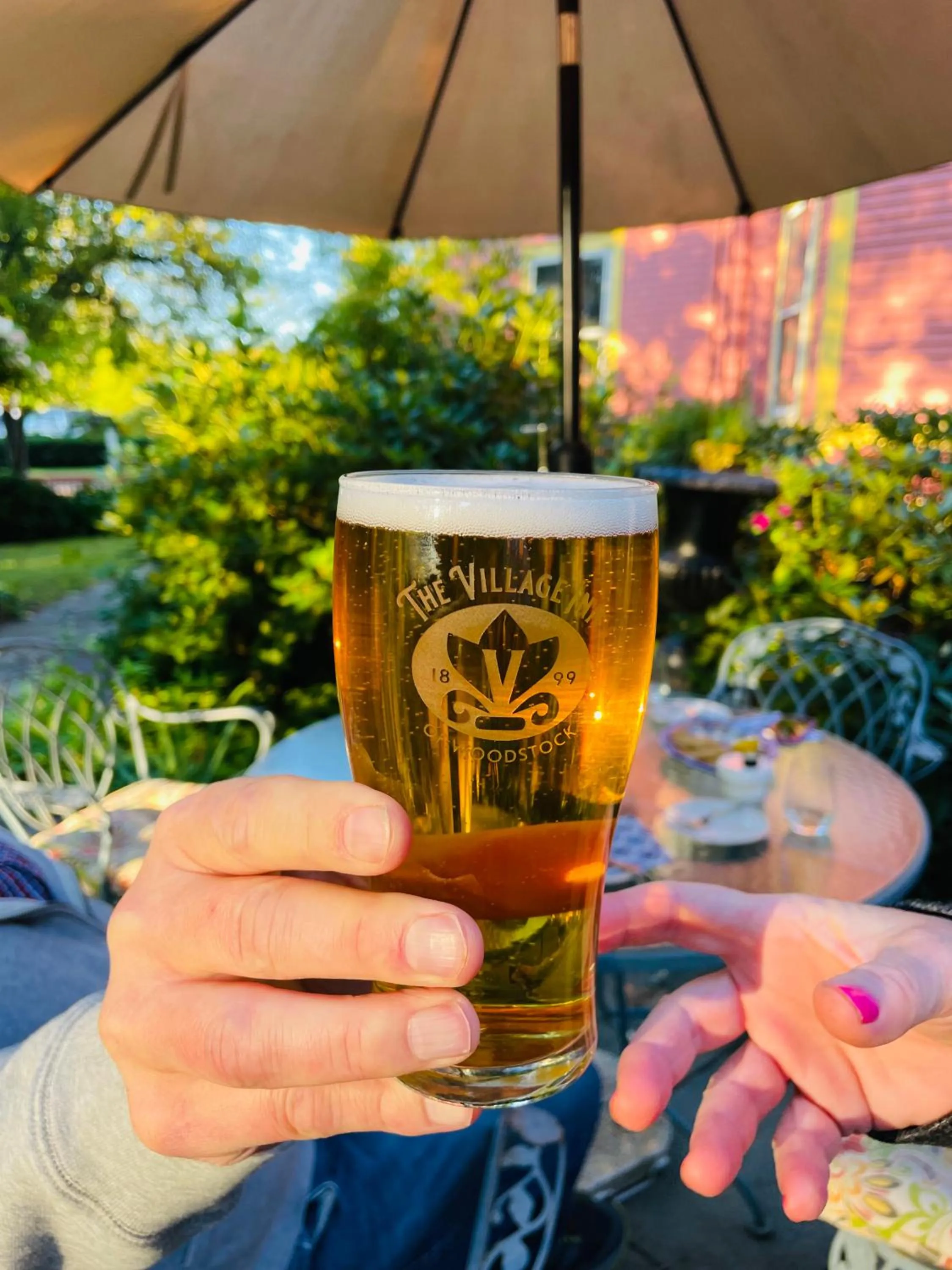 Alcoholic drinks in The Village Inn of Woodstock