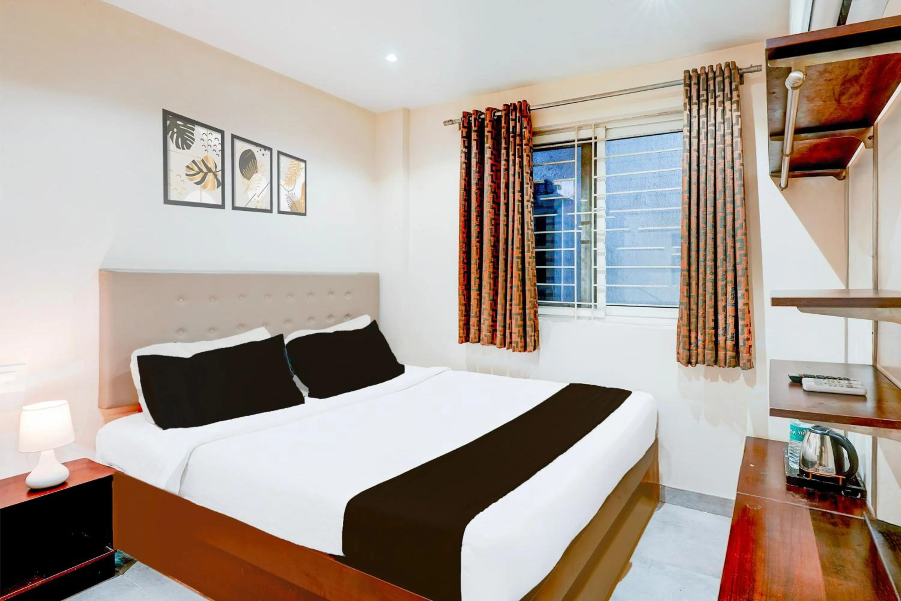 Bedroom, Bed in Super Hotel O Koramangala Near Sony Signal