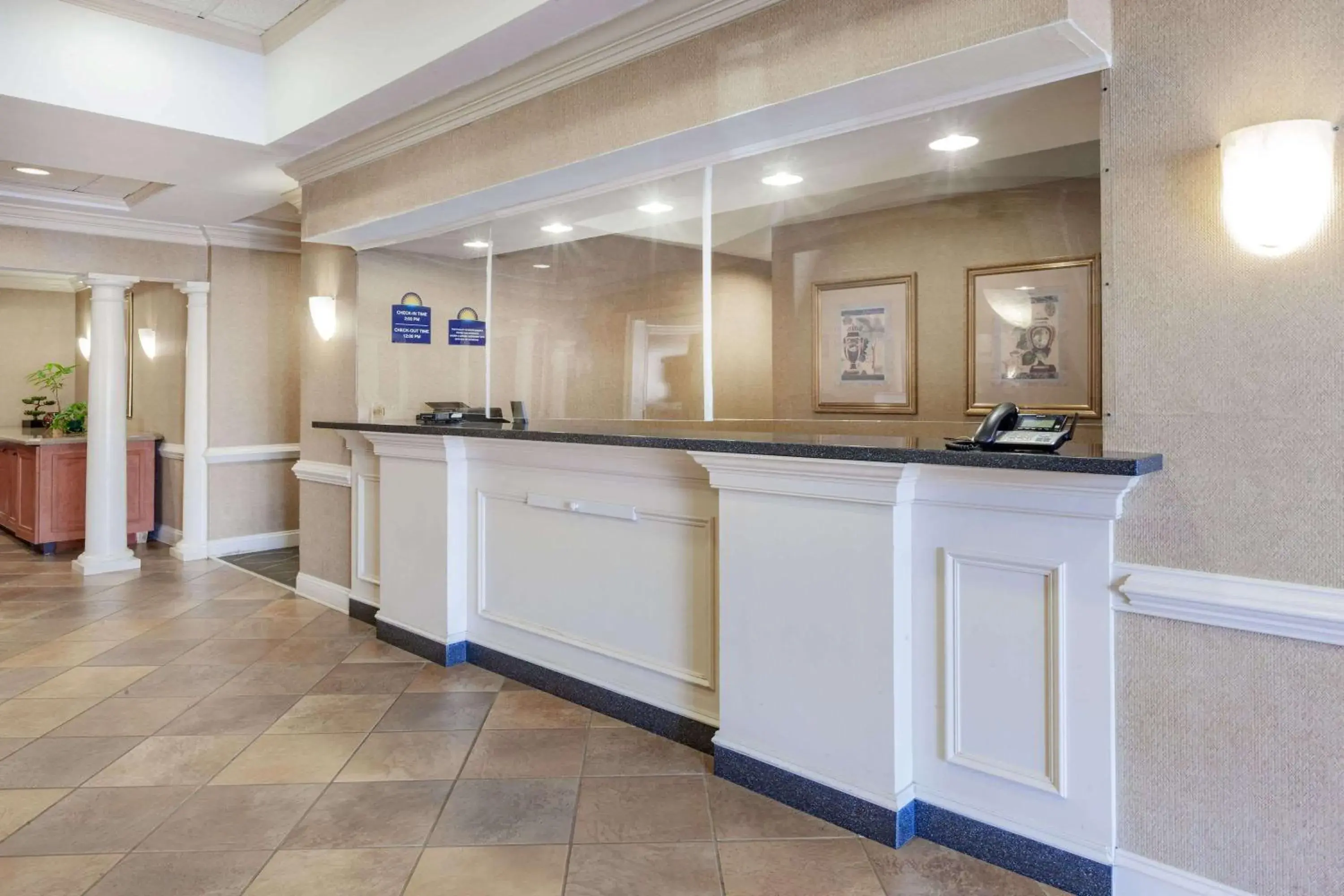 Lobby or reception in Days Inn by Wyndham Alta Vista Lobby or reception in Days Inn by Wyndham Alta Vista